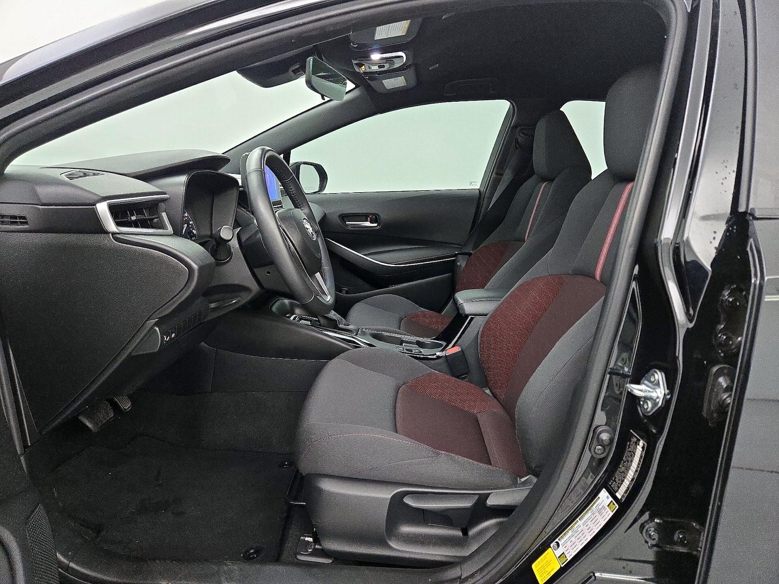 2024 Toyota Corolla SE - Photo 12