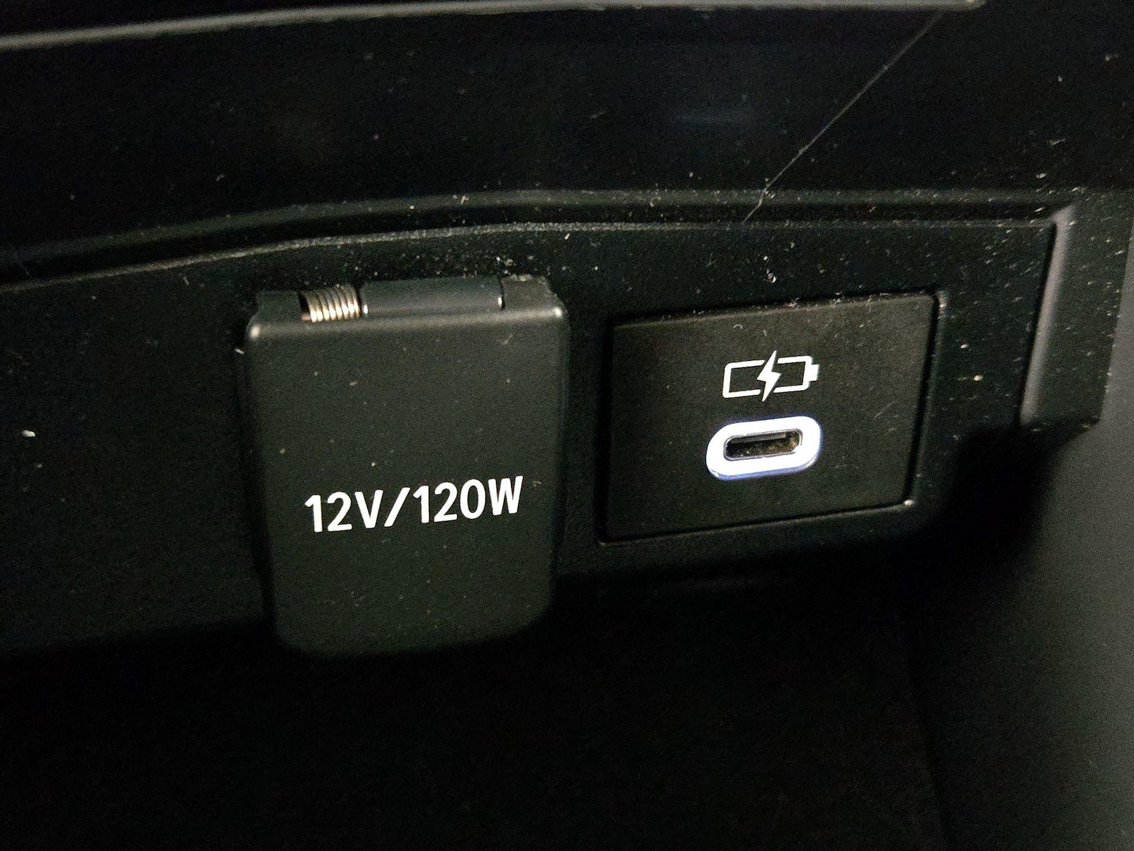 2024 Toyota Corolla SE - Photo 19