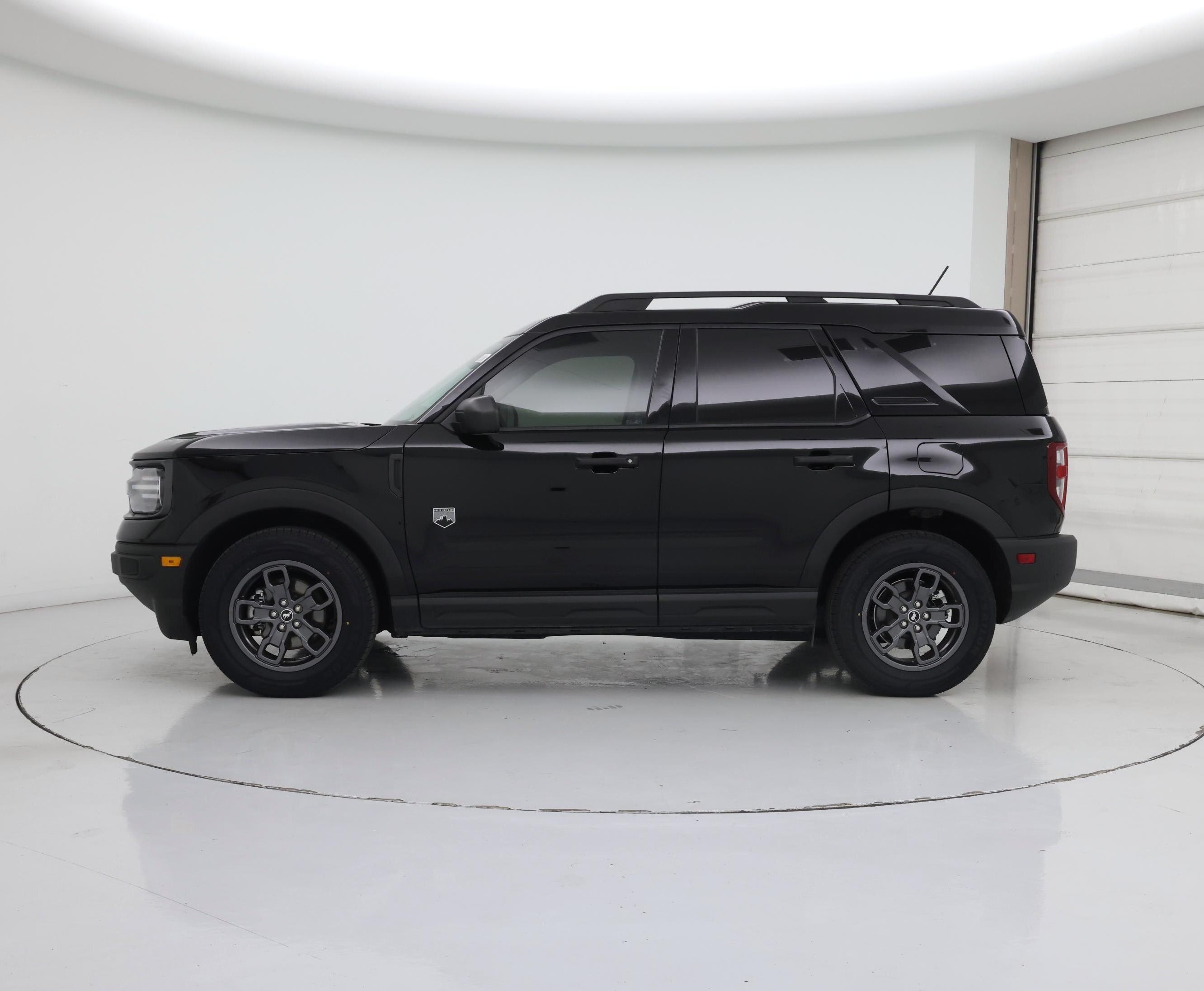 Thumbnail: 2023 Ford Bronco Sport - 3