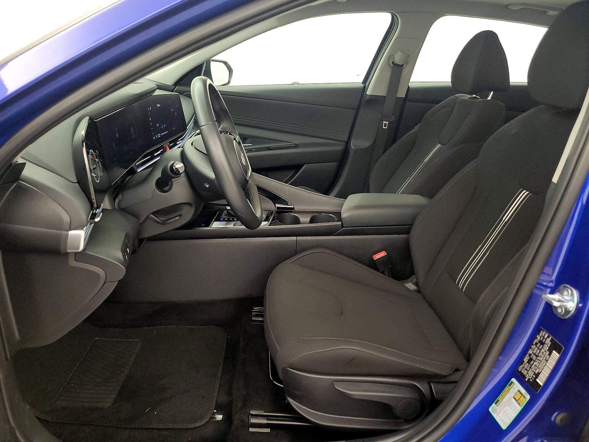 Thumbnail: 2025 Hyundai Elantra - 11