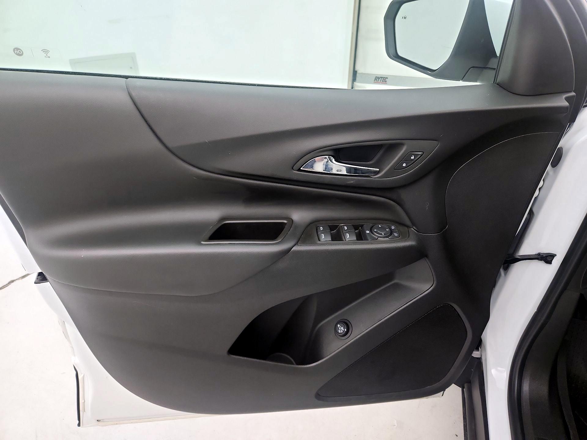 Thumbnail: 2023 Chevrolet Equinox - 12