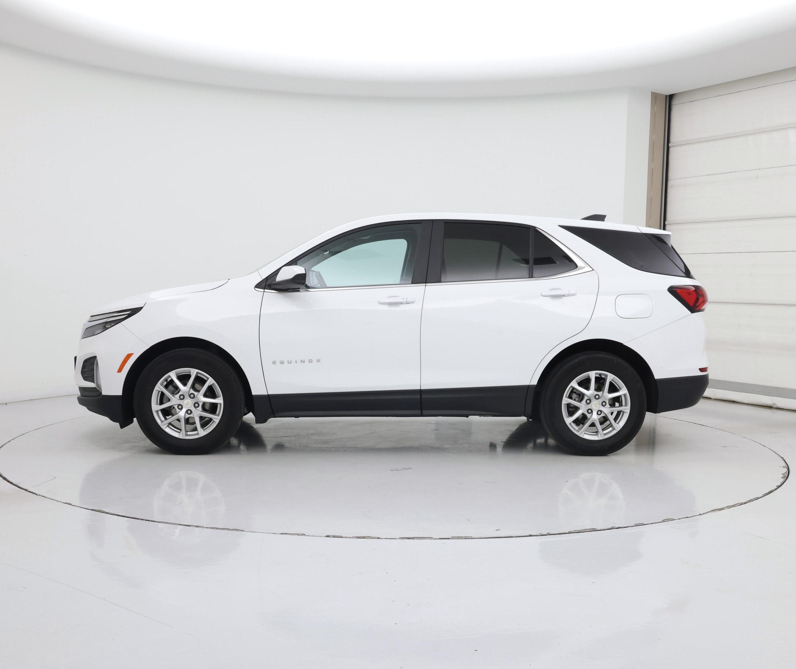 Thumbnail: 2023 Chevrolet Equinox - 3