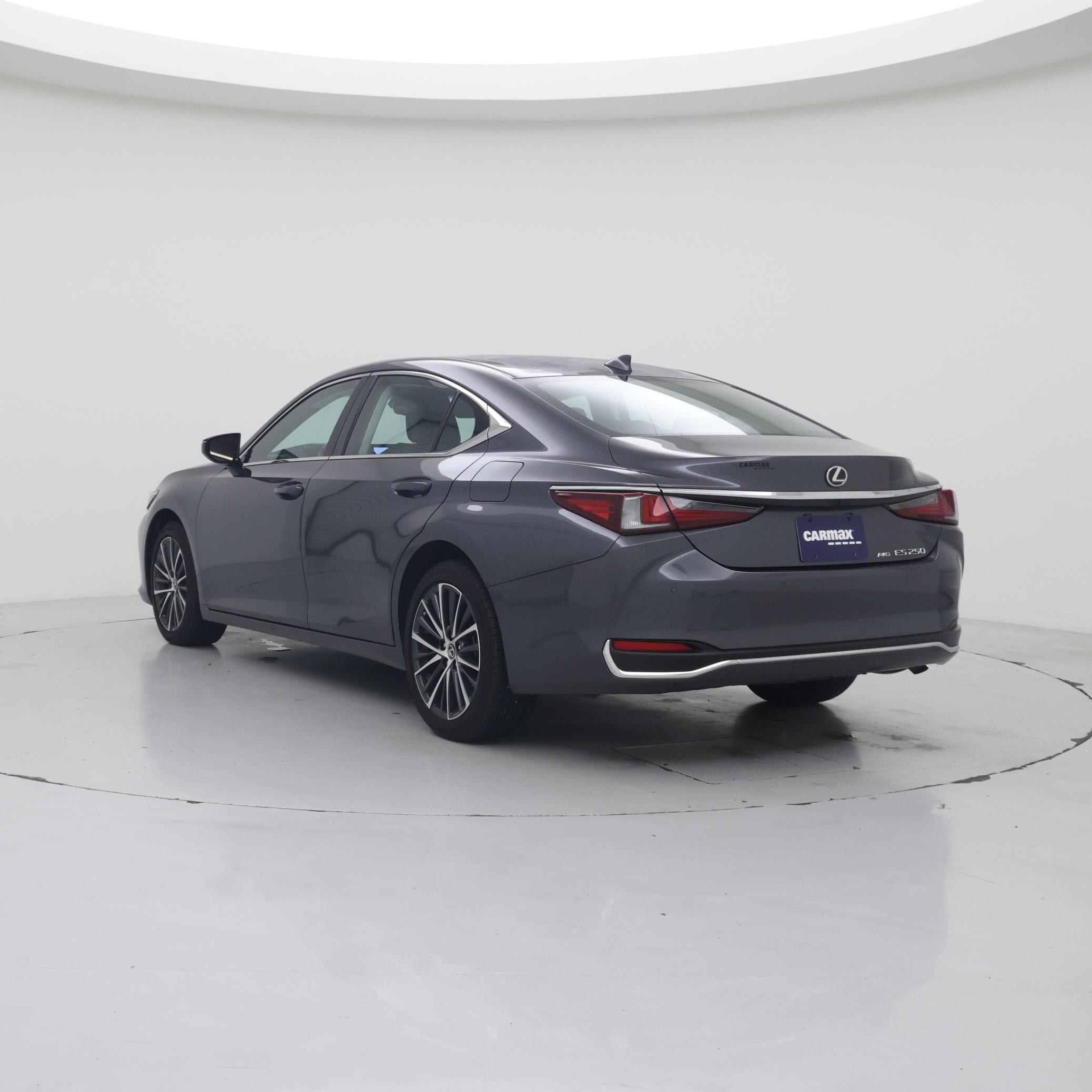 Thumbnail: 2024 Lexus ES - 2