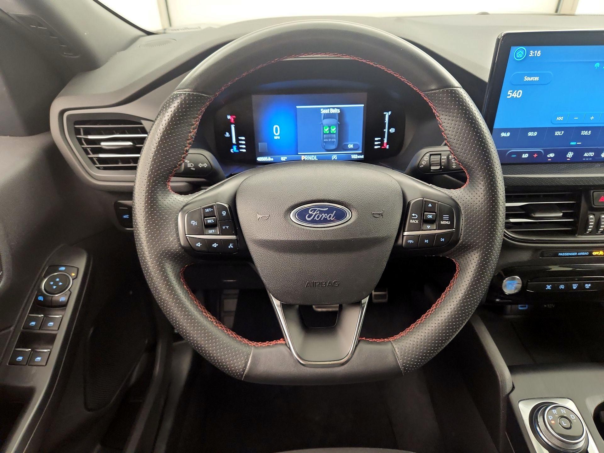 Thumbnail: 2023 Ford Escape - 10