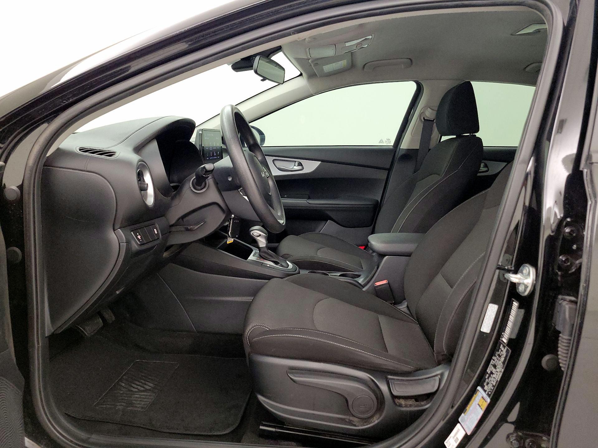 Thumbnail: 2024 Kia Forte - 11