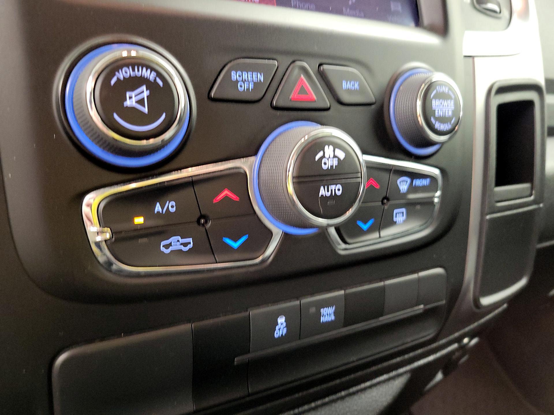 Thumbnail: 2023 RAM 1500 Classic - 16