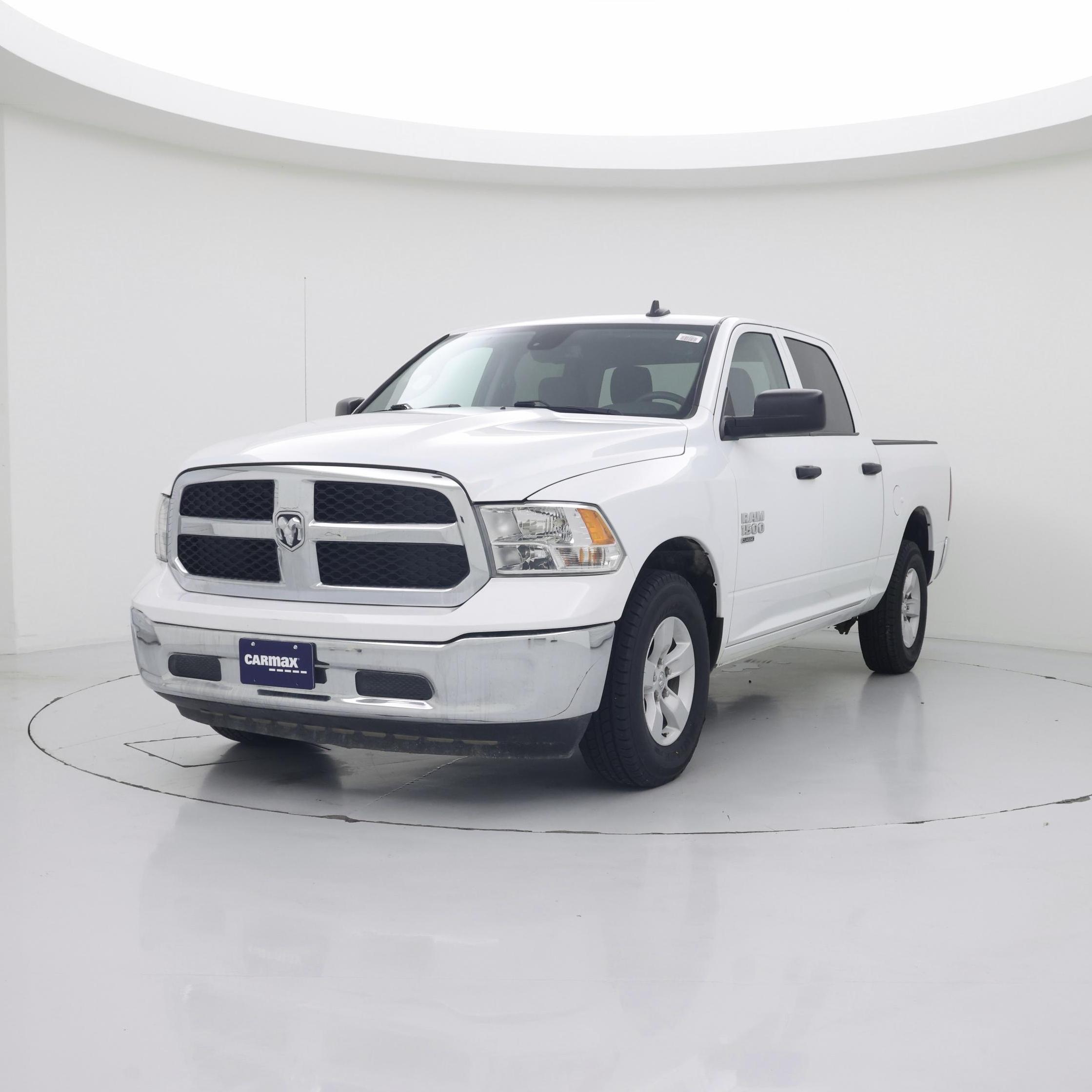 Thumbnail: 2023 RAM 1500 Classic - 4