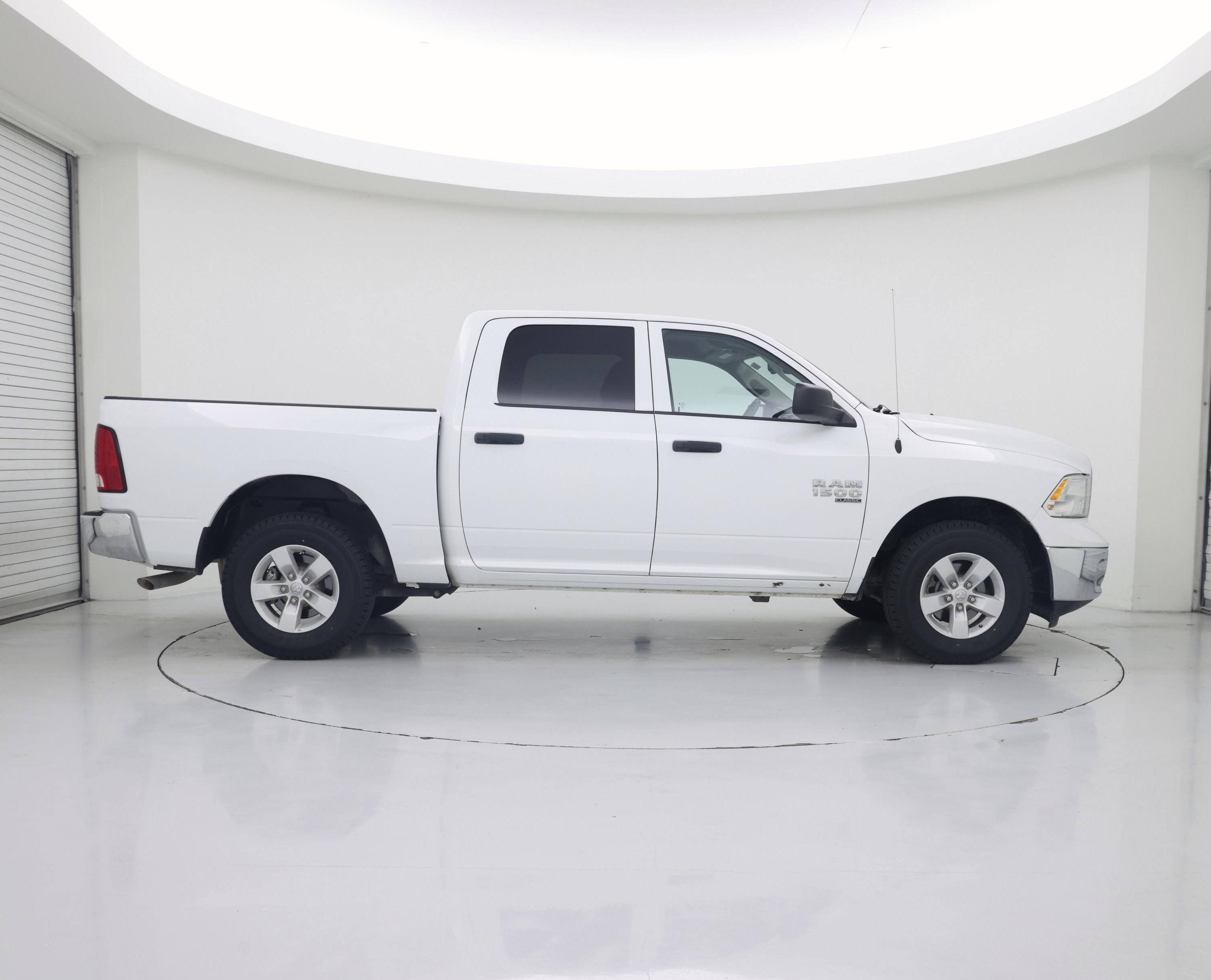 Thumbnail: 2023 RAM 1500 Classic - 7