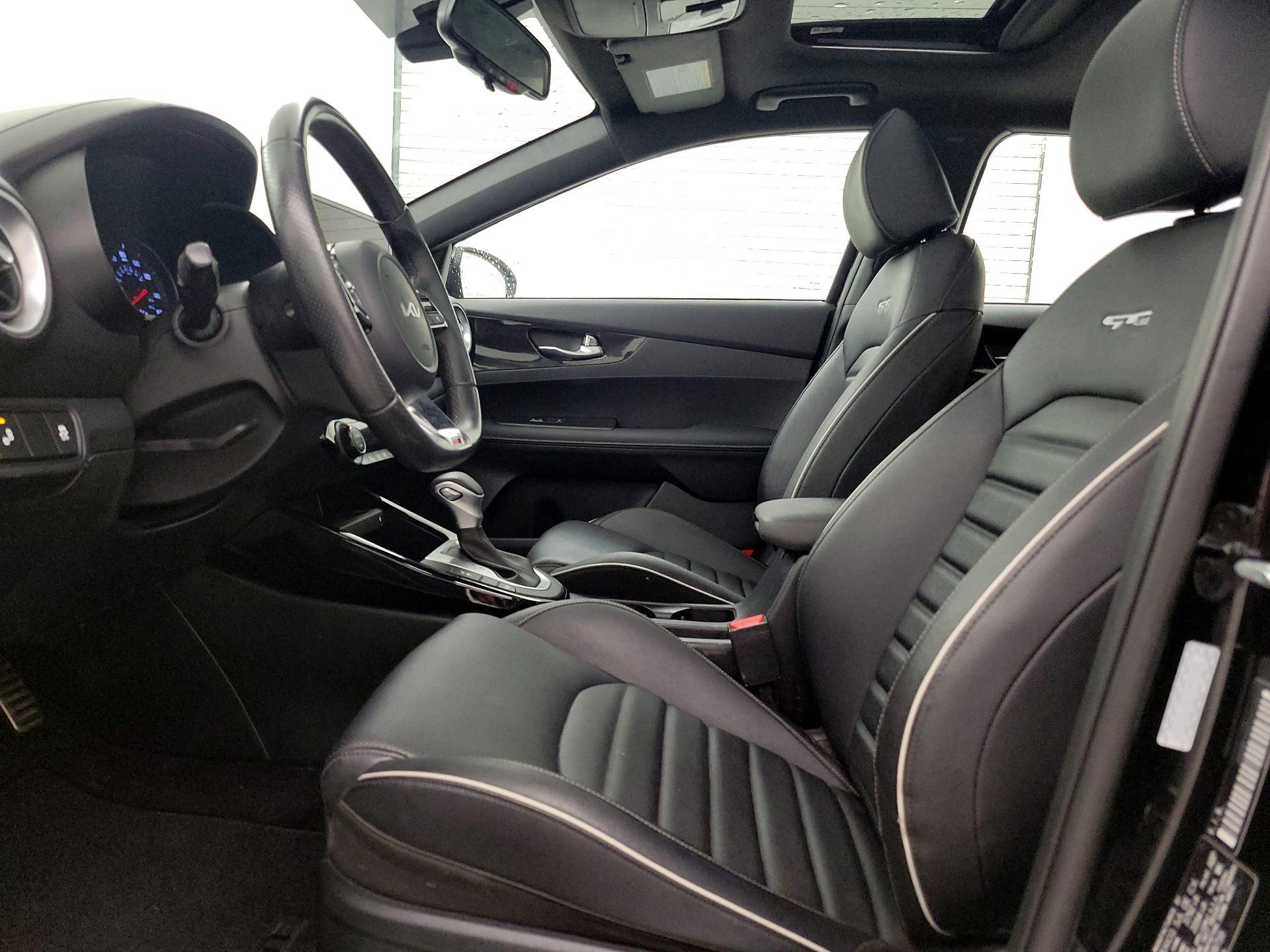 Thumbnail: 2024 Kia Forte - 11