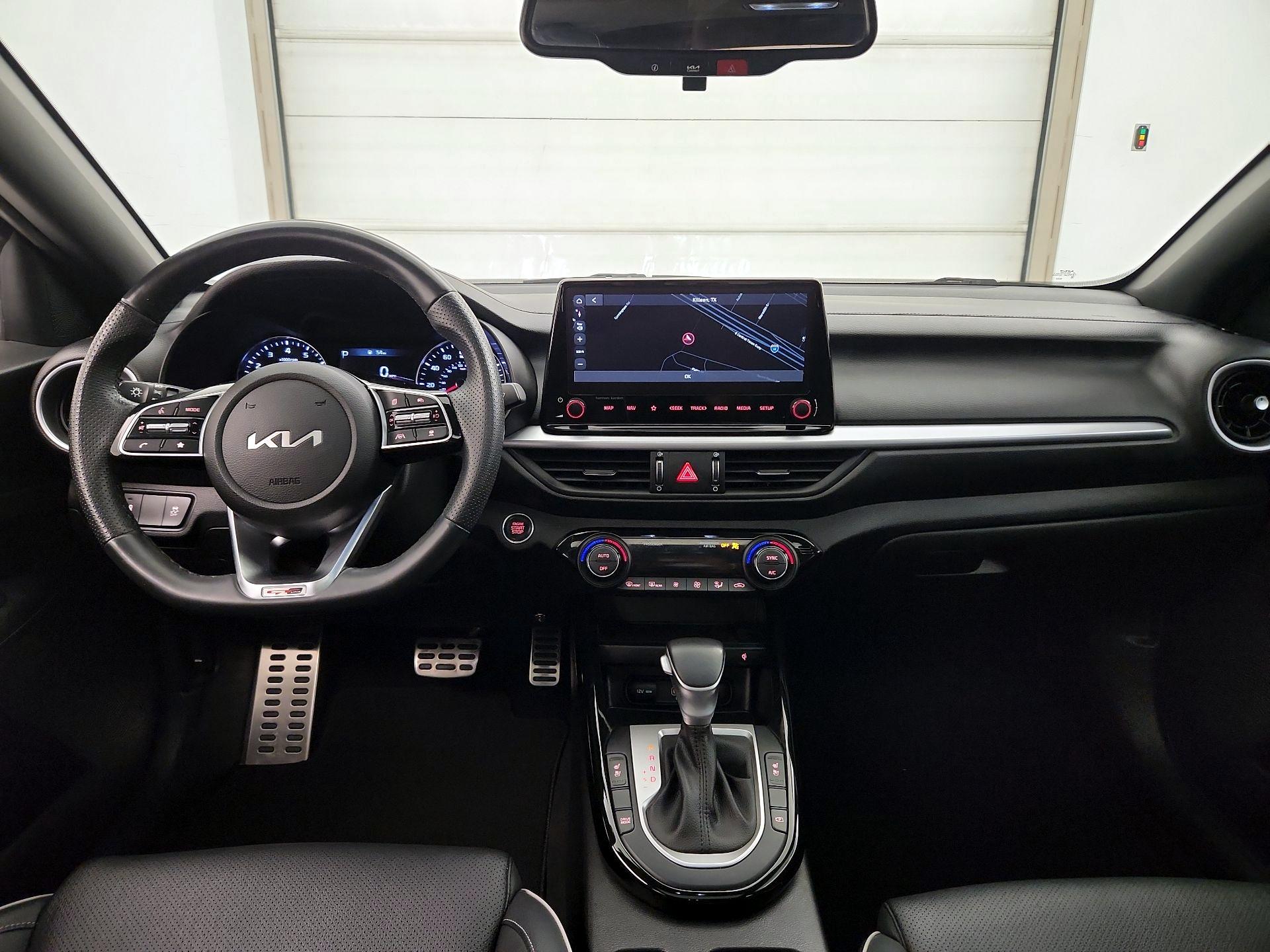 Thumbnail: 2023 Kia Forte - 9