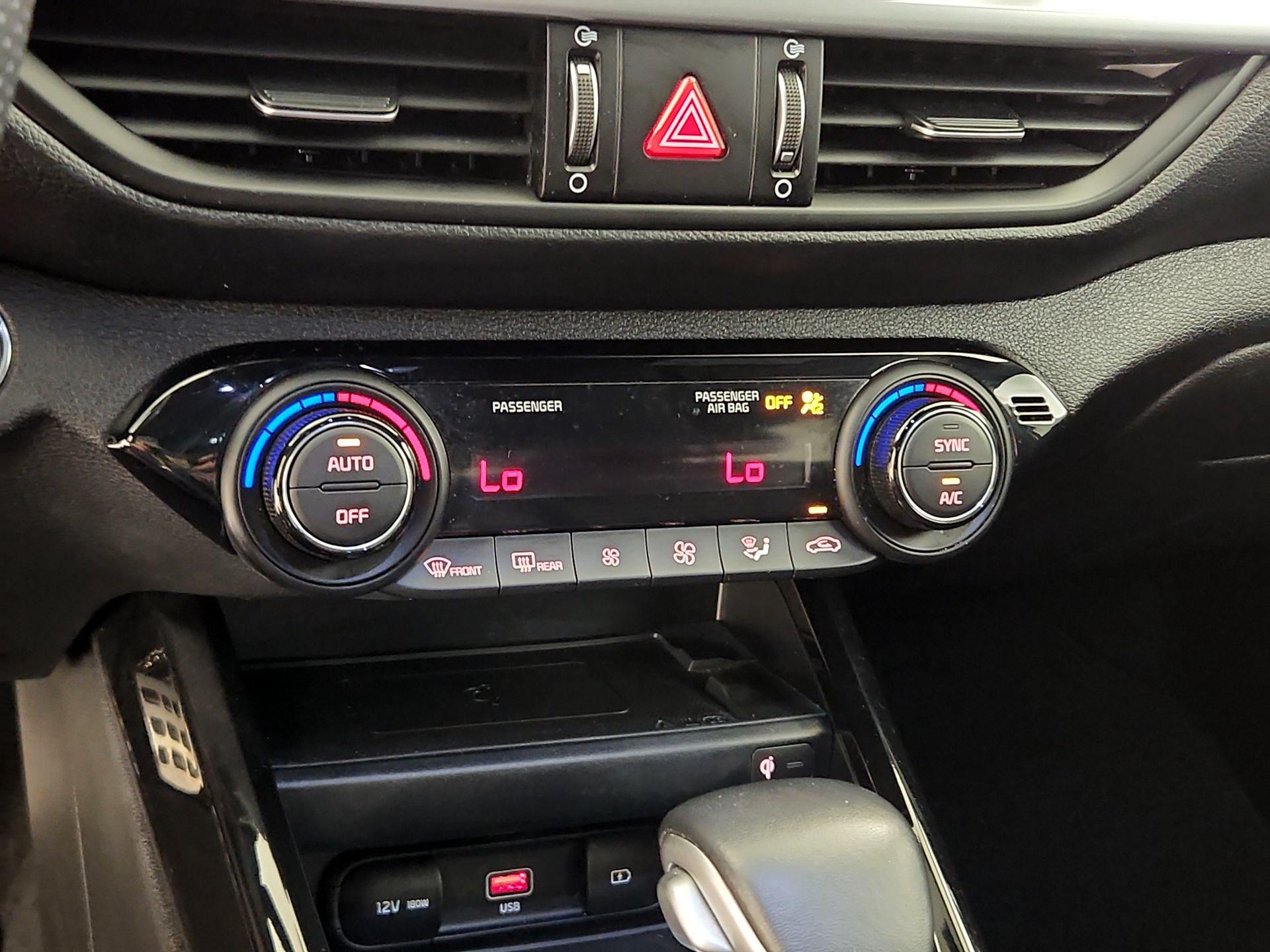 Thumbnail: 2023 Kia Forte - 17