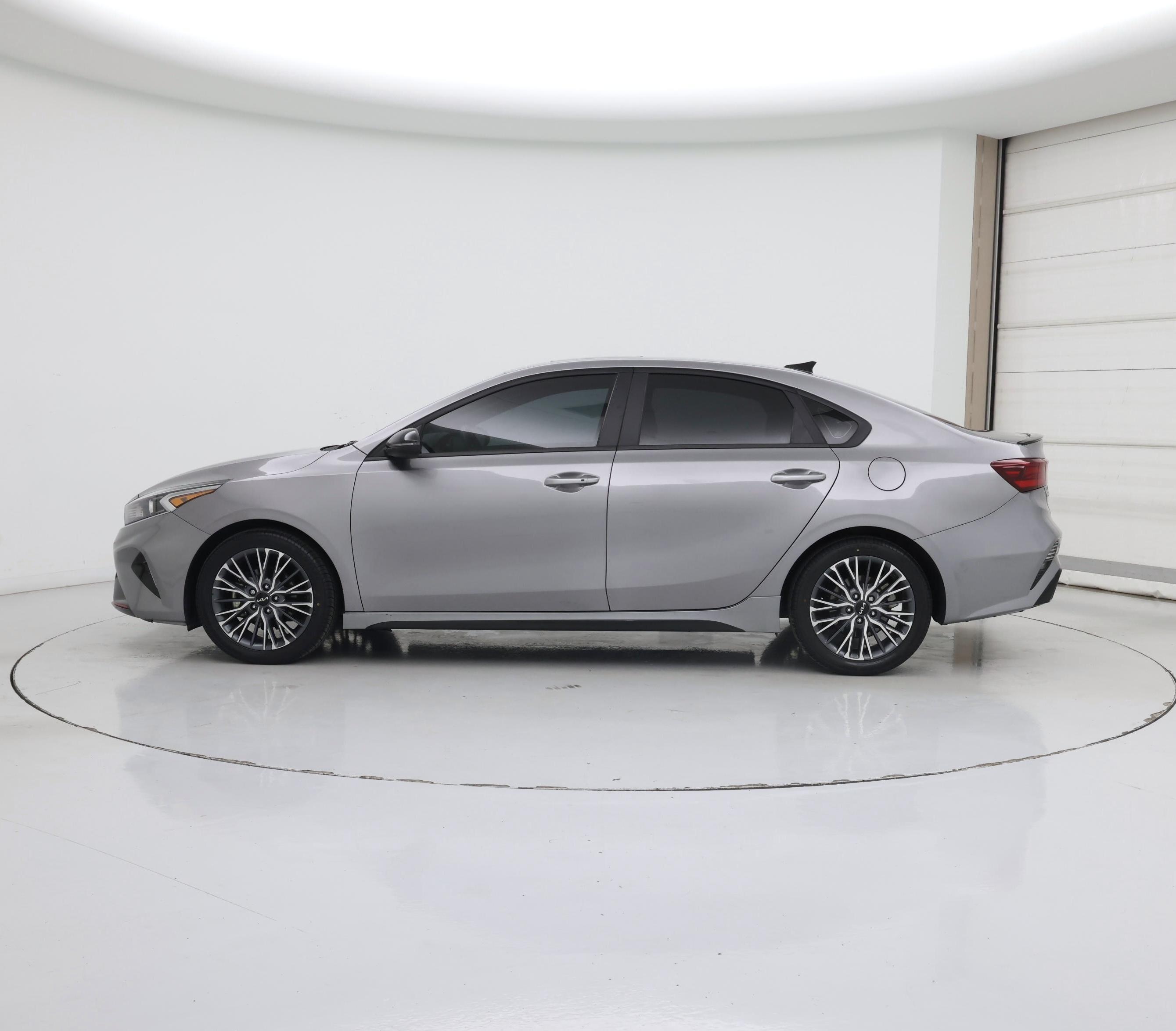 Thumbnail: 2023 Kia Forte - 3