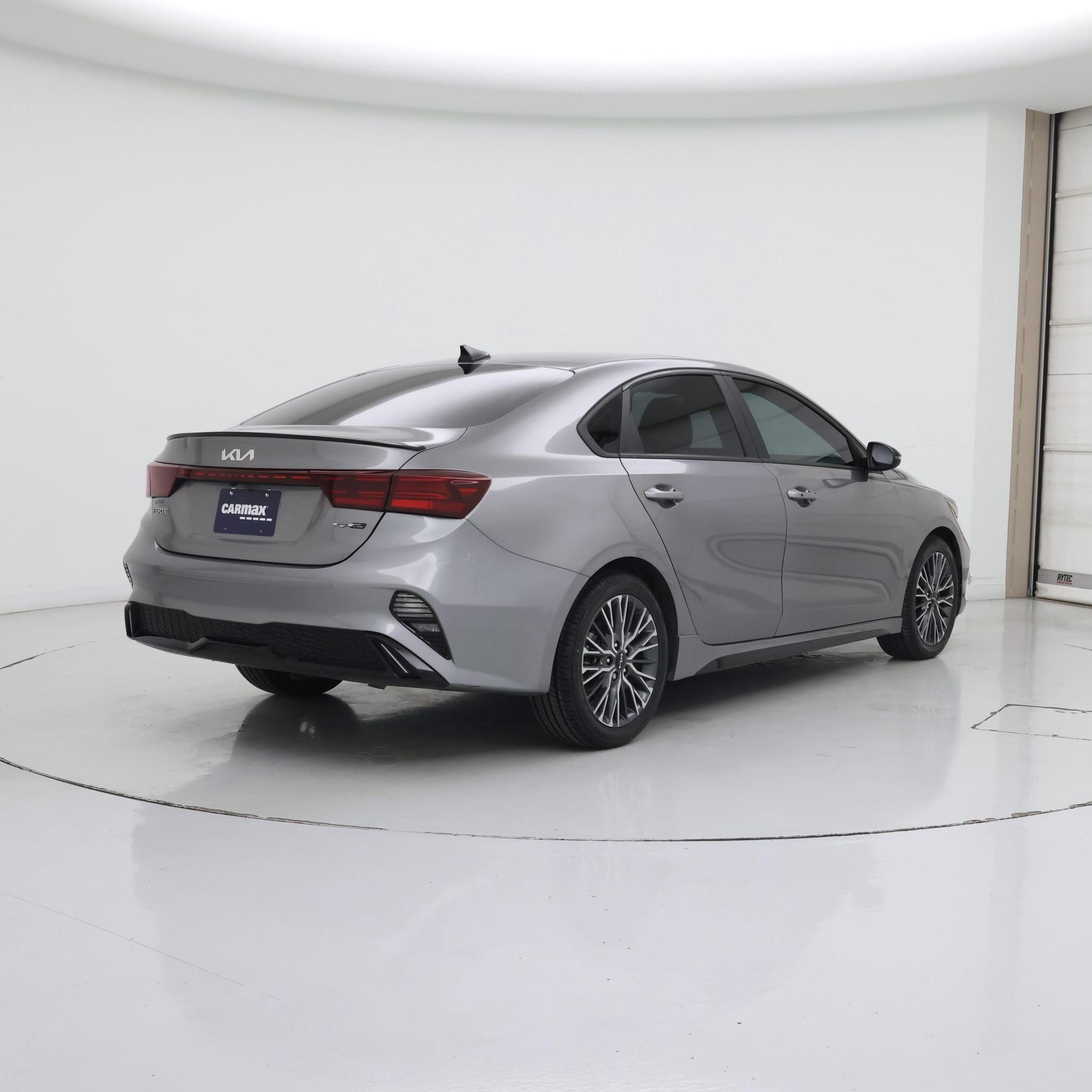 Thumbnail: 2023 Kia Forte - 8