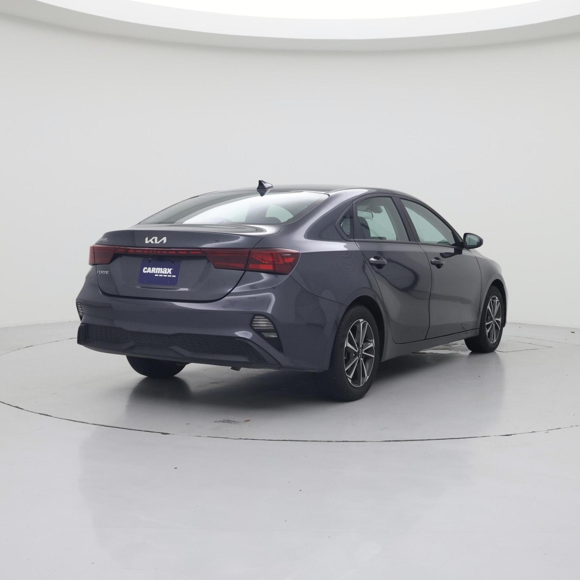 Thumbnail: 2024 Kia Forte - 8