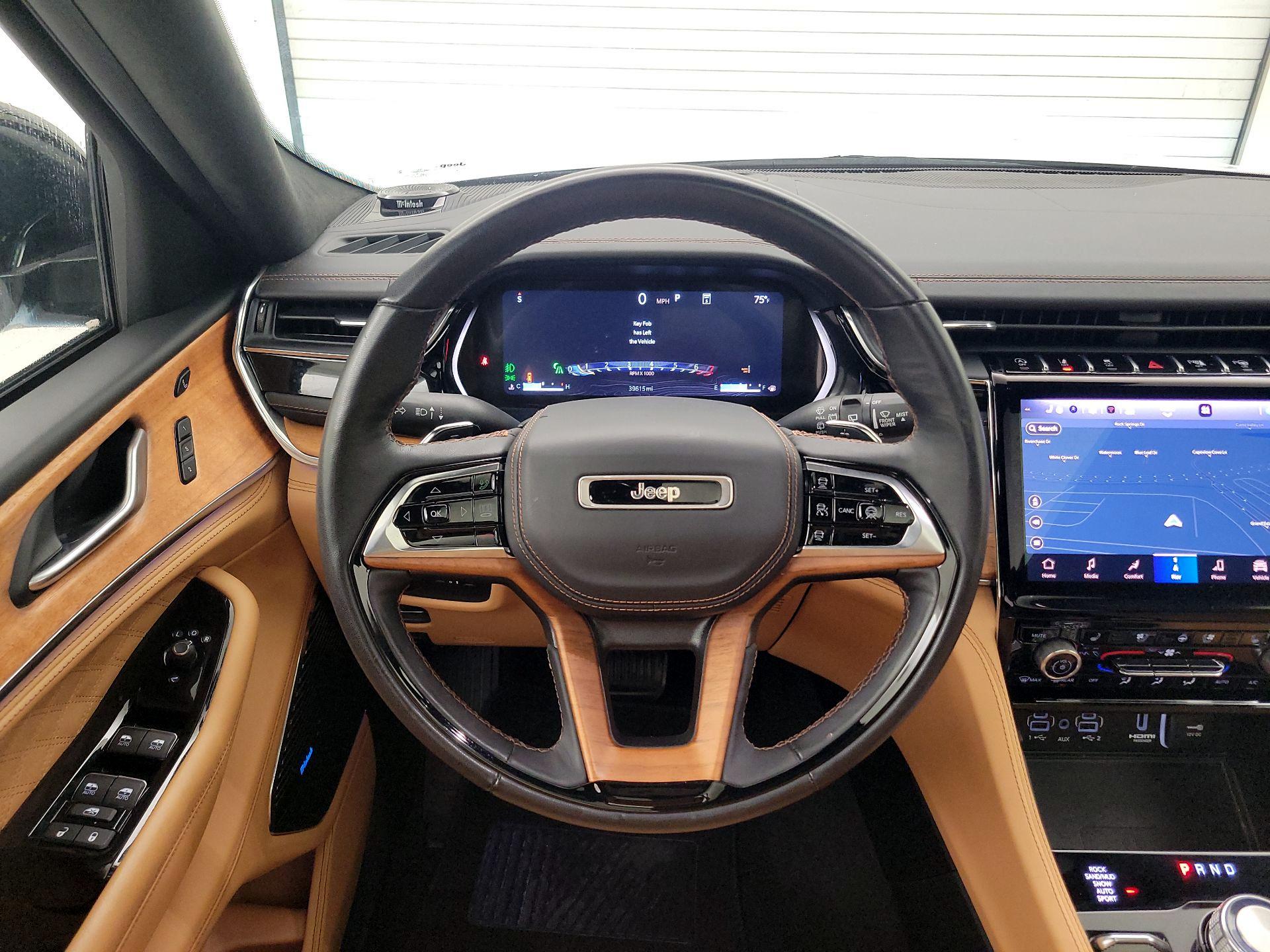 Thumbnail: 2023 Jeep Grand Cherokee L - 10