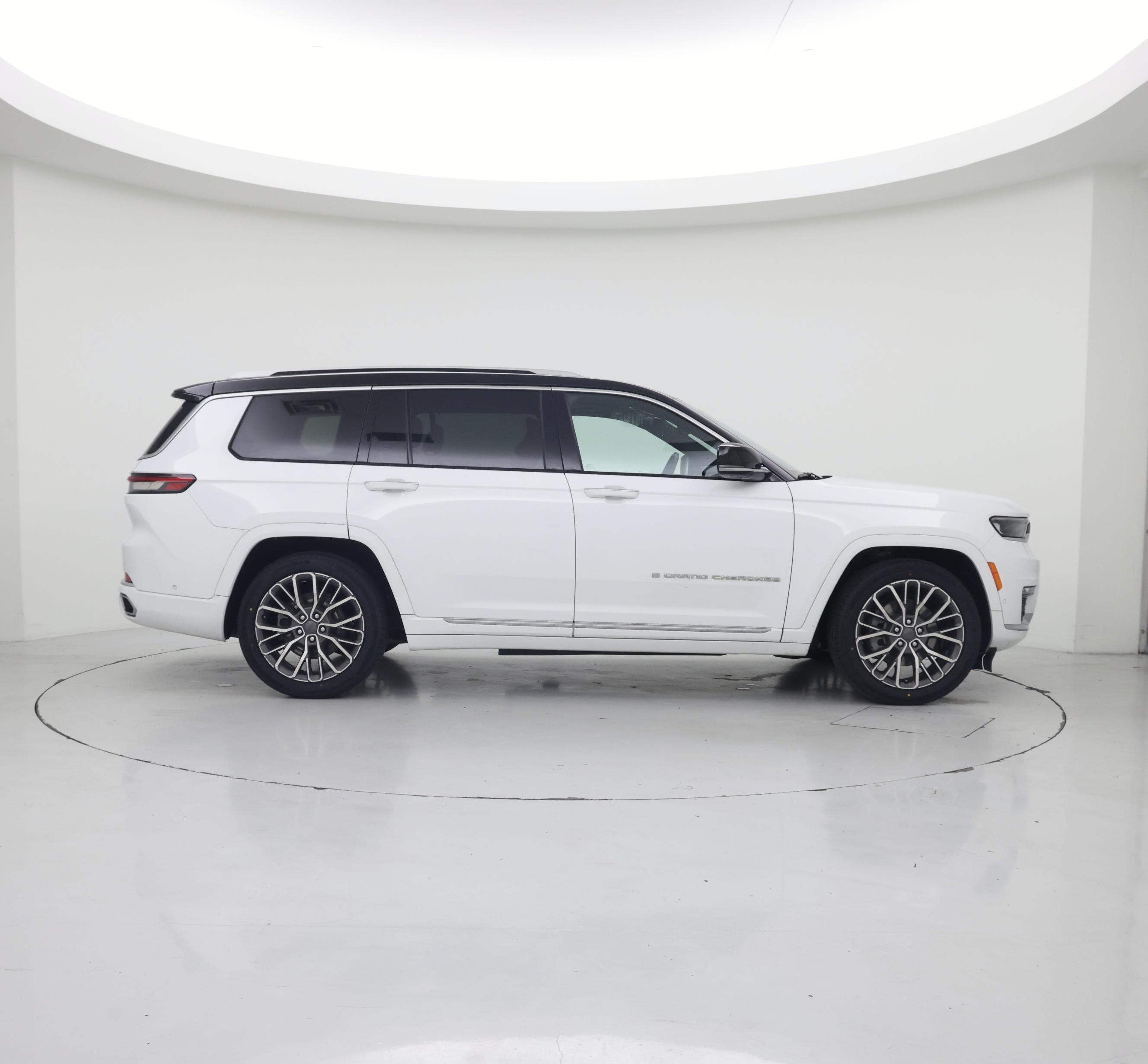 Thumbnail: 2023 Jeep Grand Cherokee L - 7