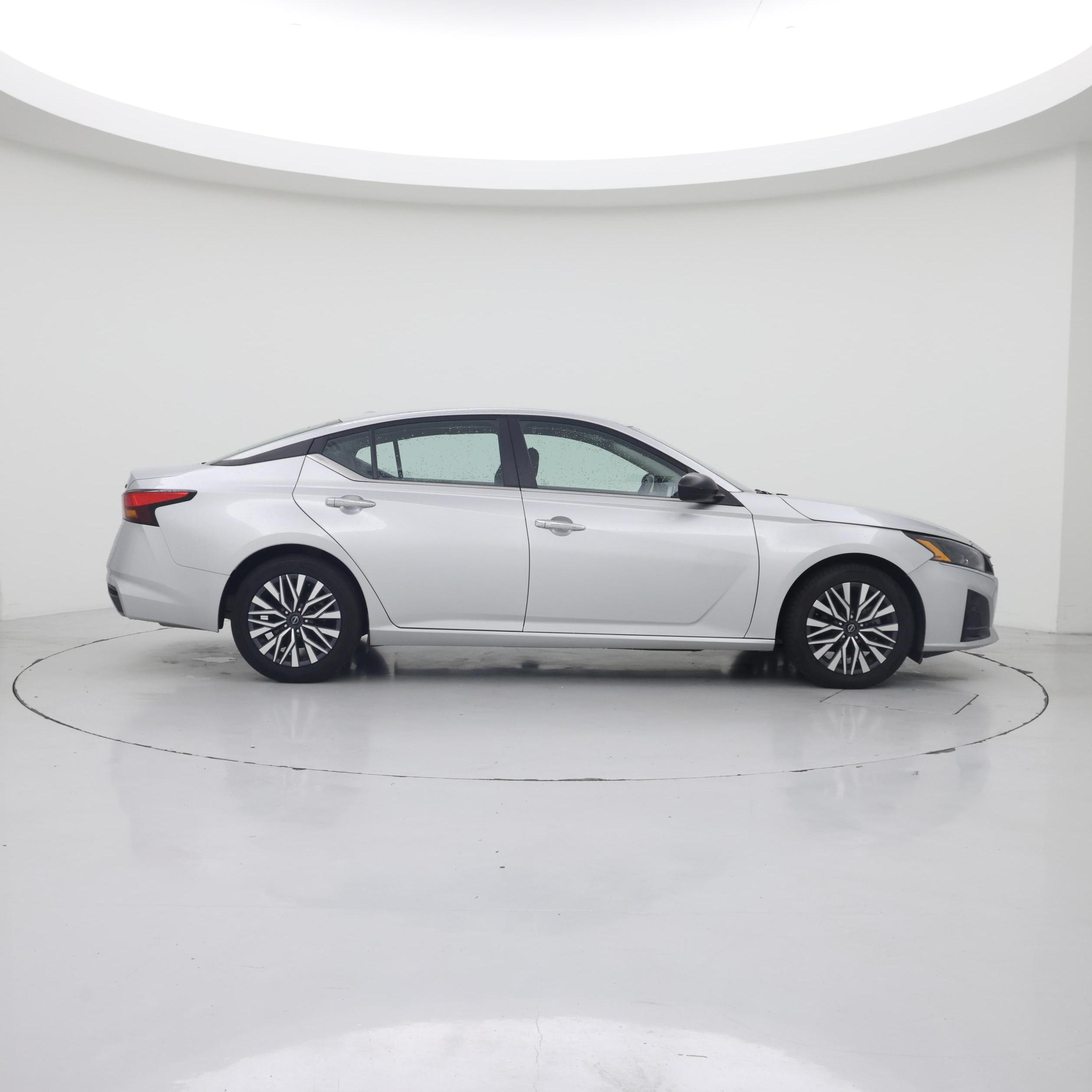 Thumbnail: 2024 Nissan Altima - 7
