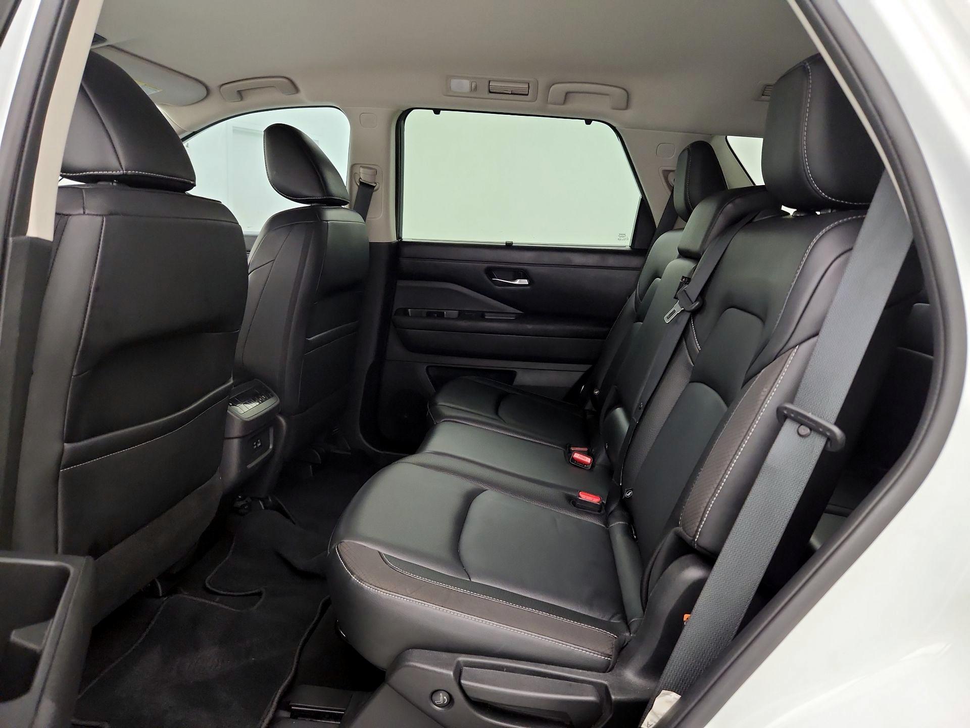 Thumbnail: 2023 Nissan Pathfinder - 20