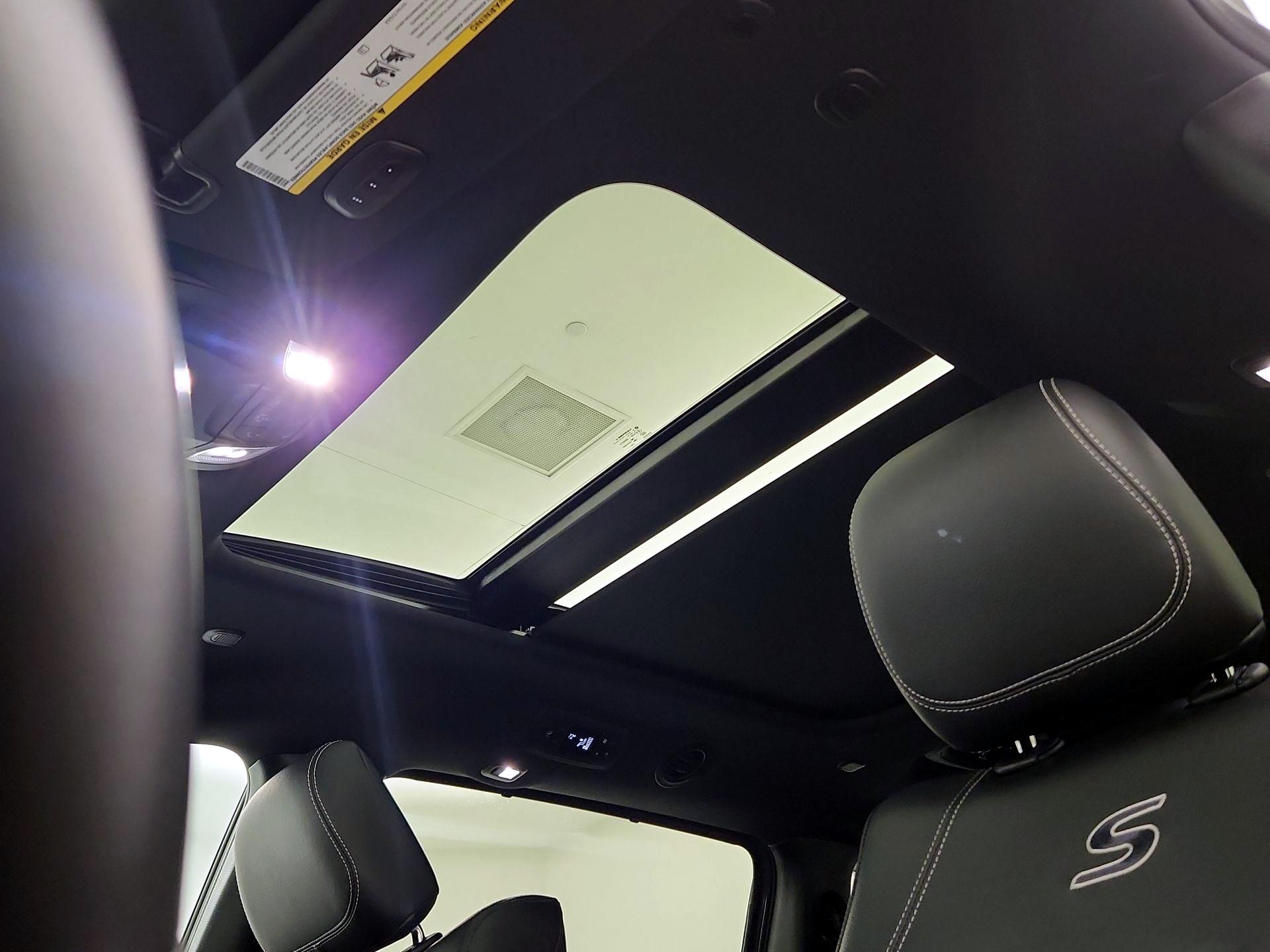 Thumbnail: 2020 Chrysler Pacifica - 20