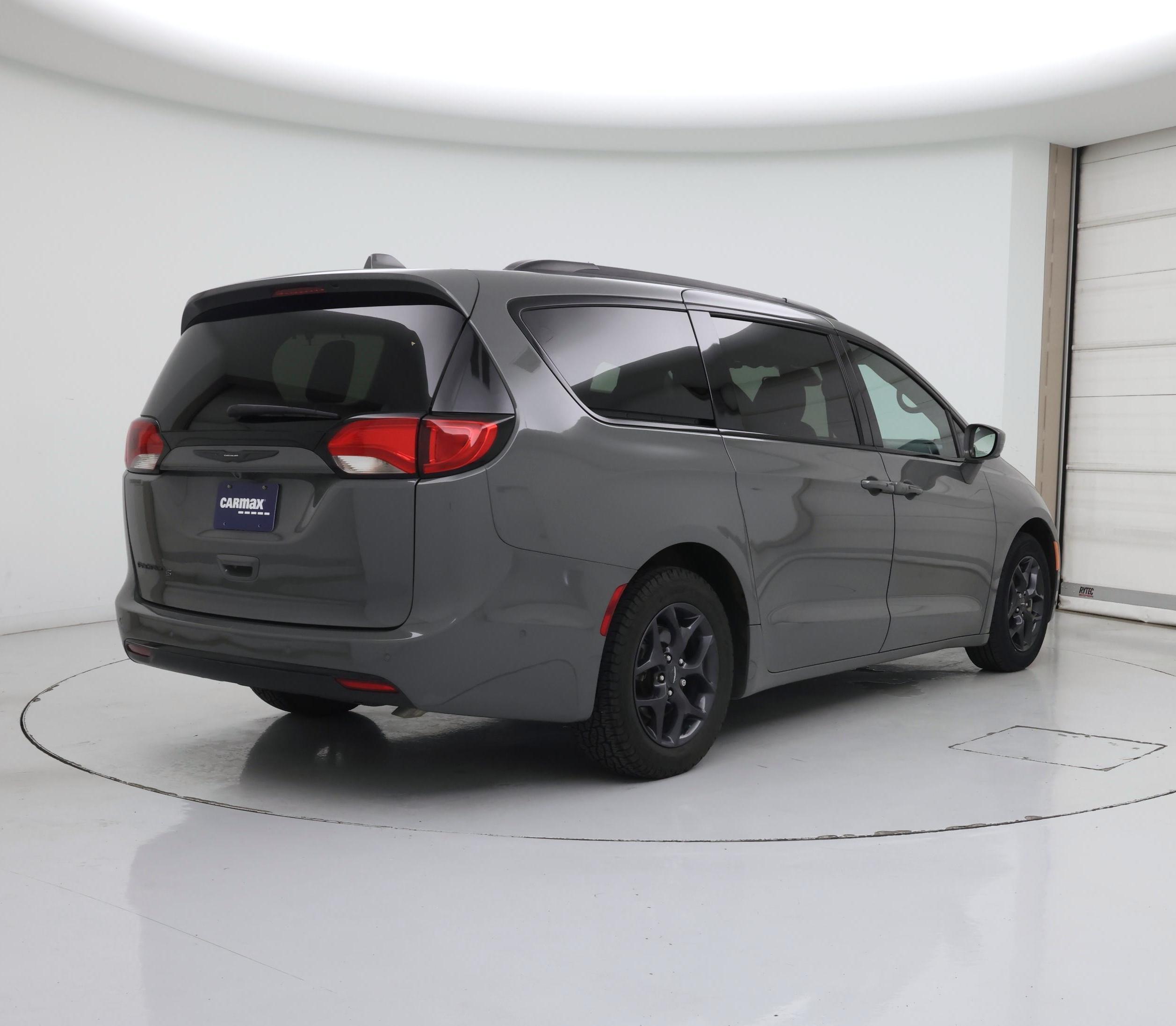 Thumbnail: 2020 Chrysler Pacifica - 8