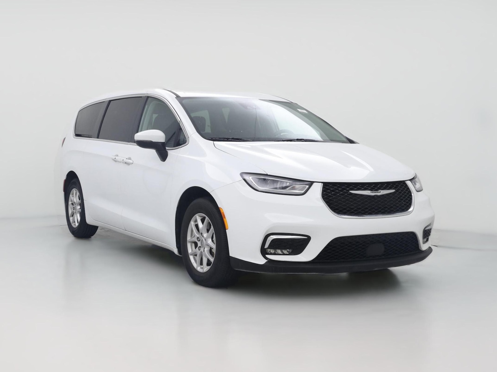 2023 Chrysler Pacifica Touring L - Photo 1