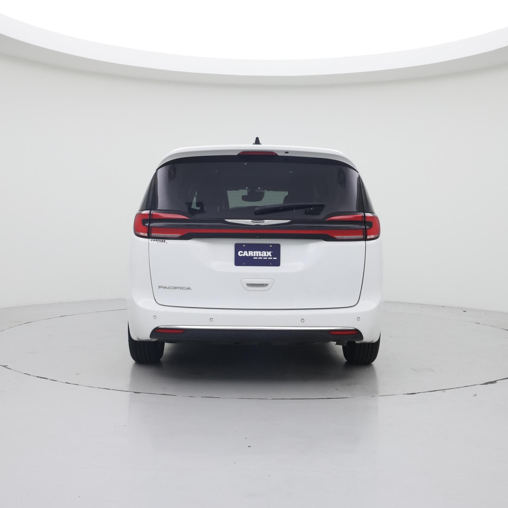 Thumbnail: 2023 Chrysler Pacifica - 6