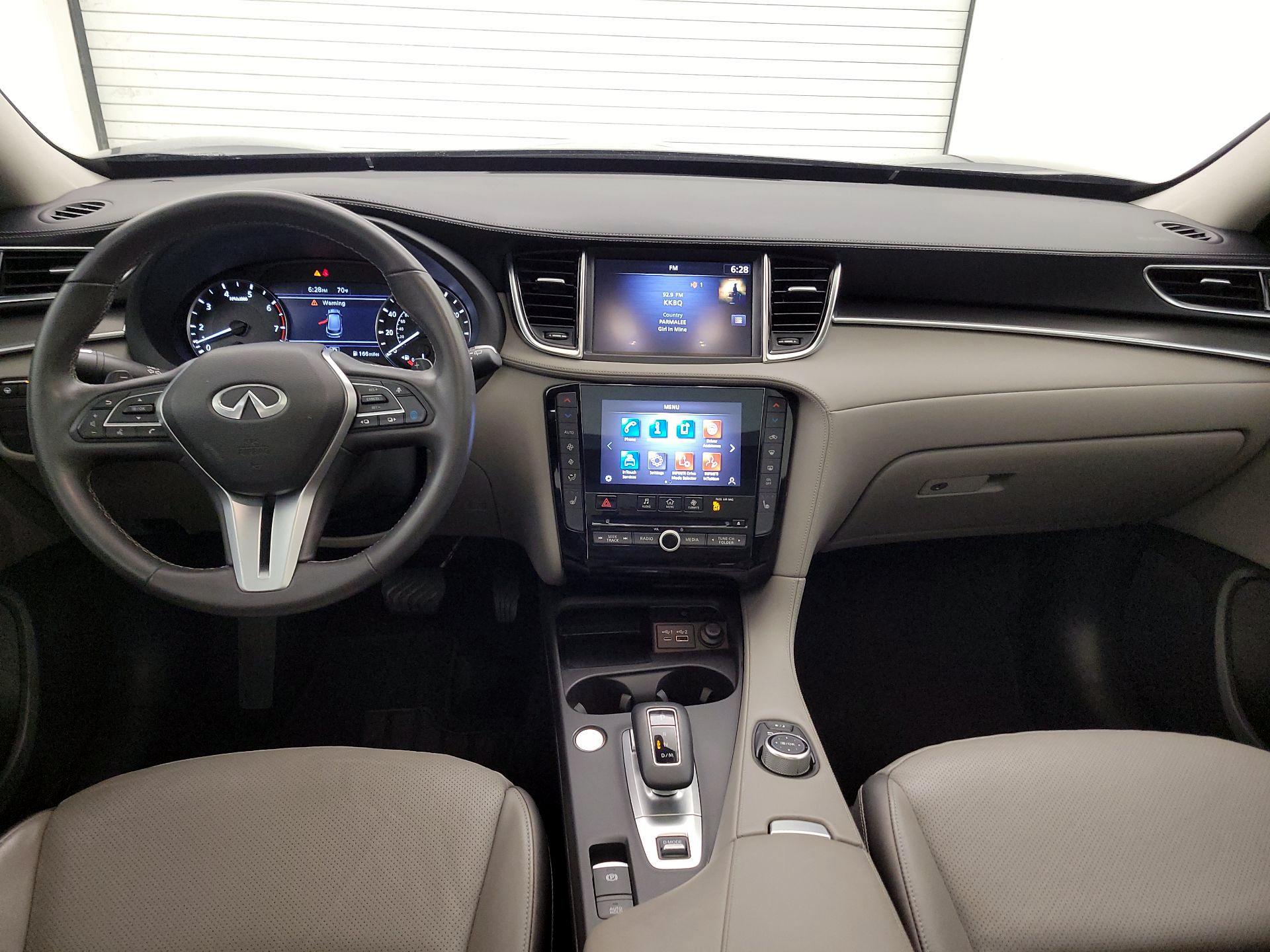 Thumbnail: 2023 INFINITI QX50 - 9