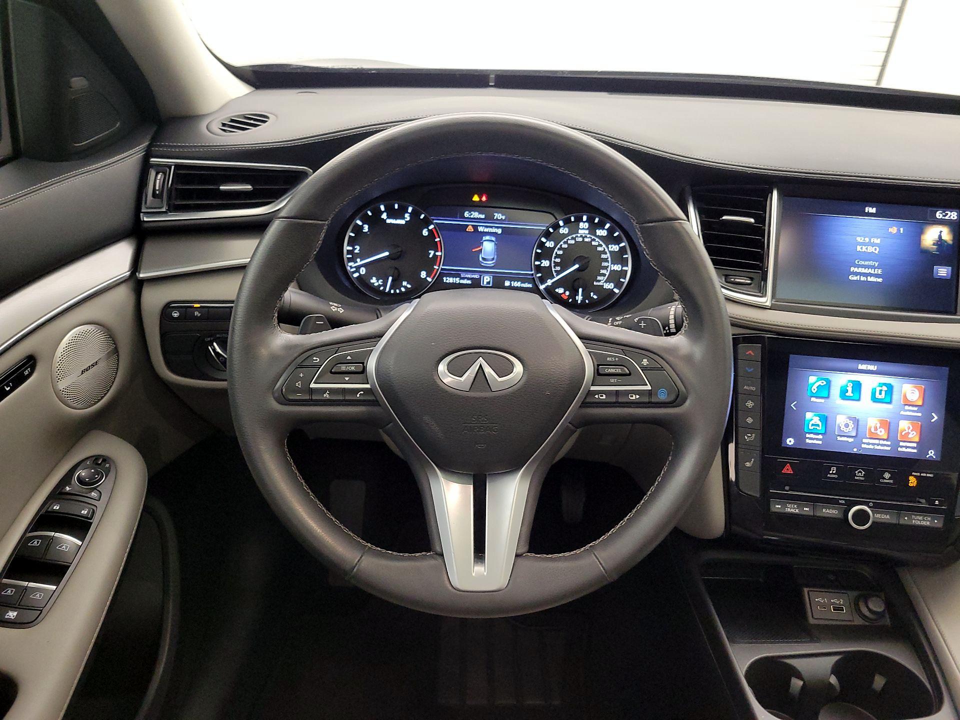 Thumbnail: 2023 INFINITI QX50 - 10