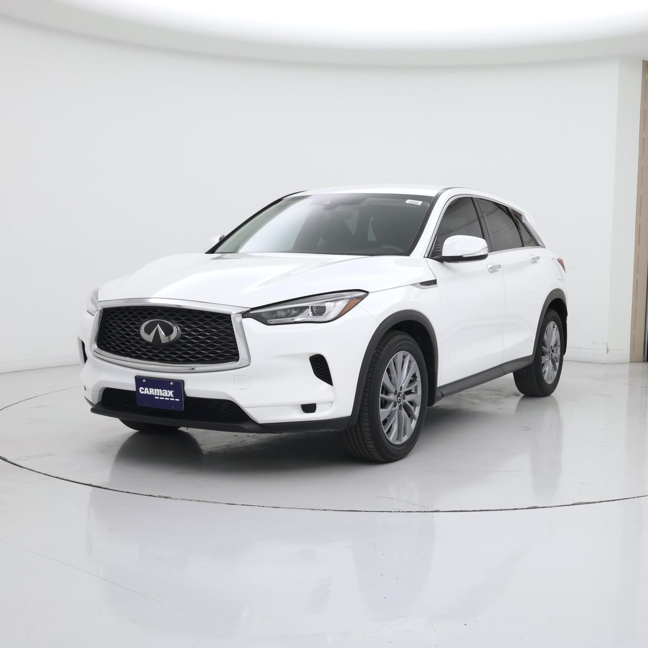 Thumbnail: 2023 INFINITI QX50 - 4