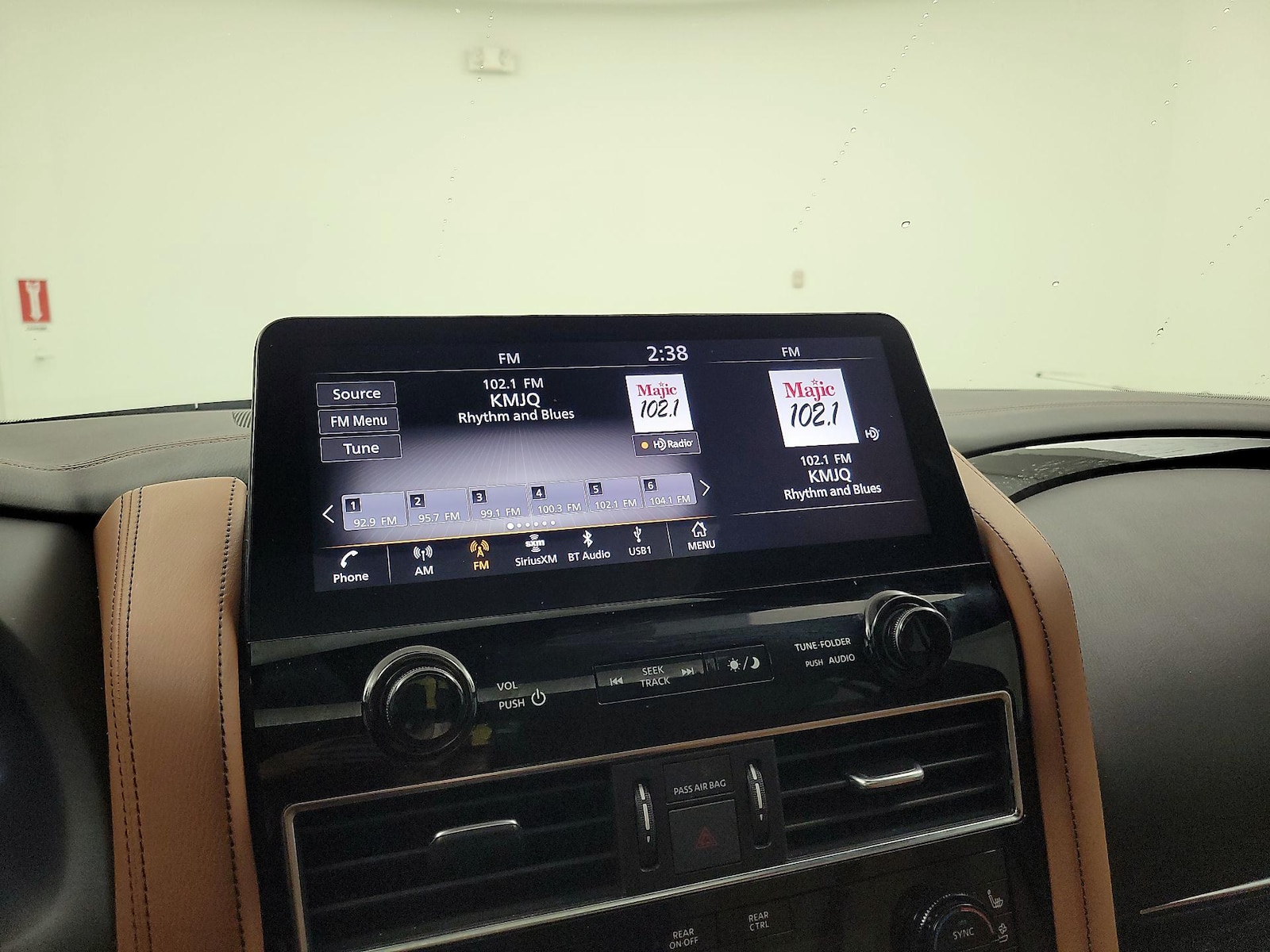 2023 INFINITI QX80 Sensory 4WD - Photo 17