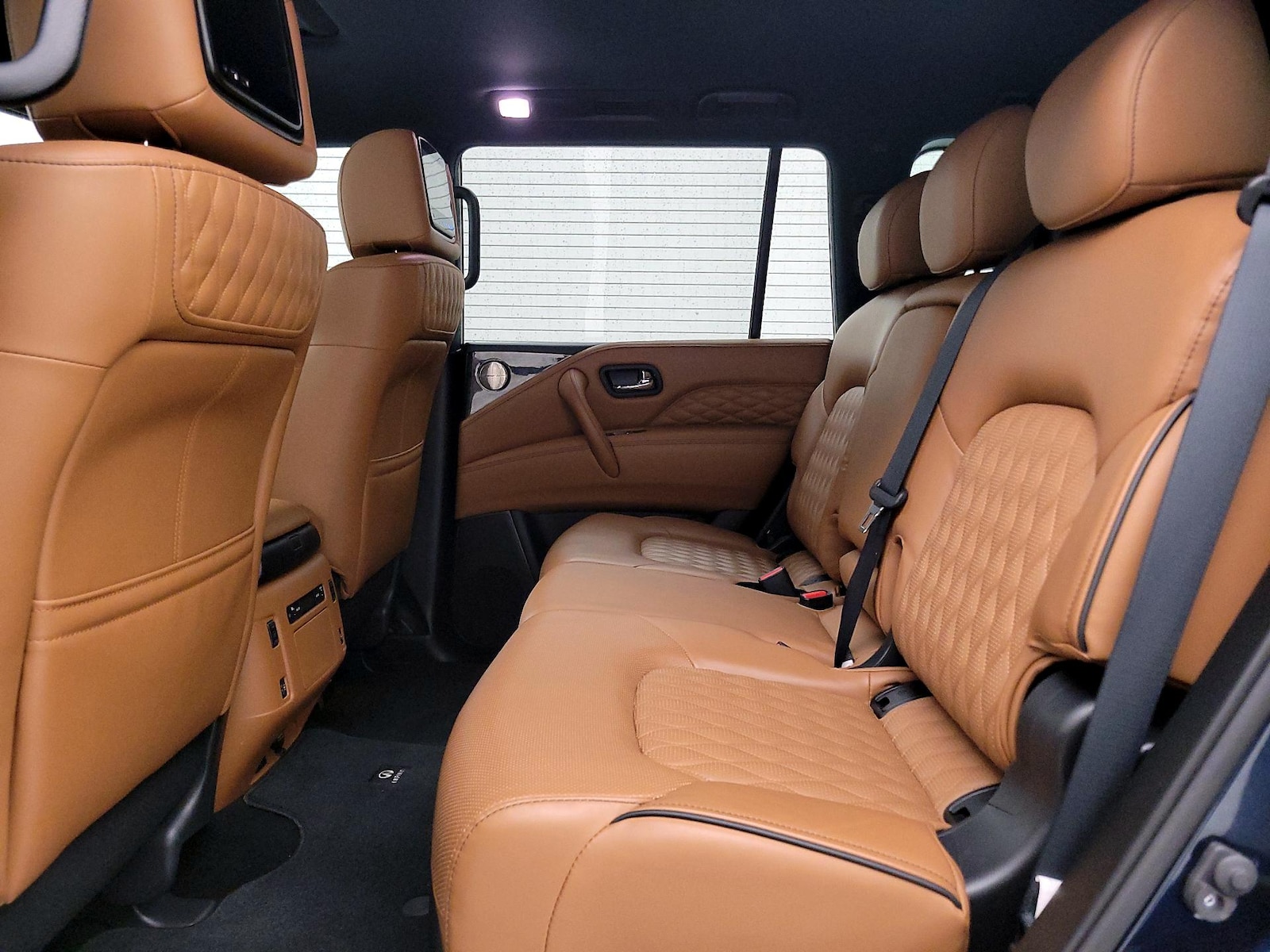 2023 INFINITI QX80 Sensory 4WD - Photo 22