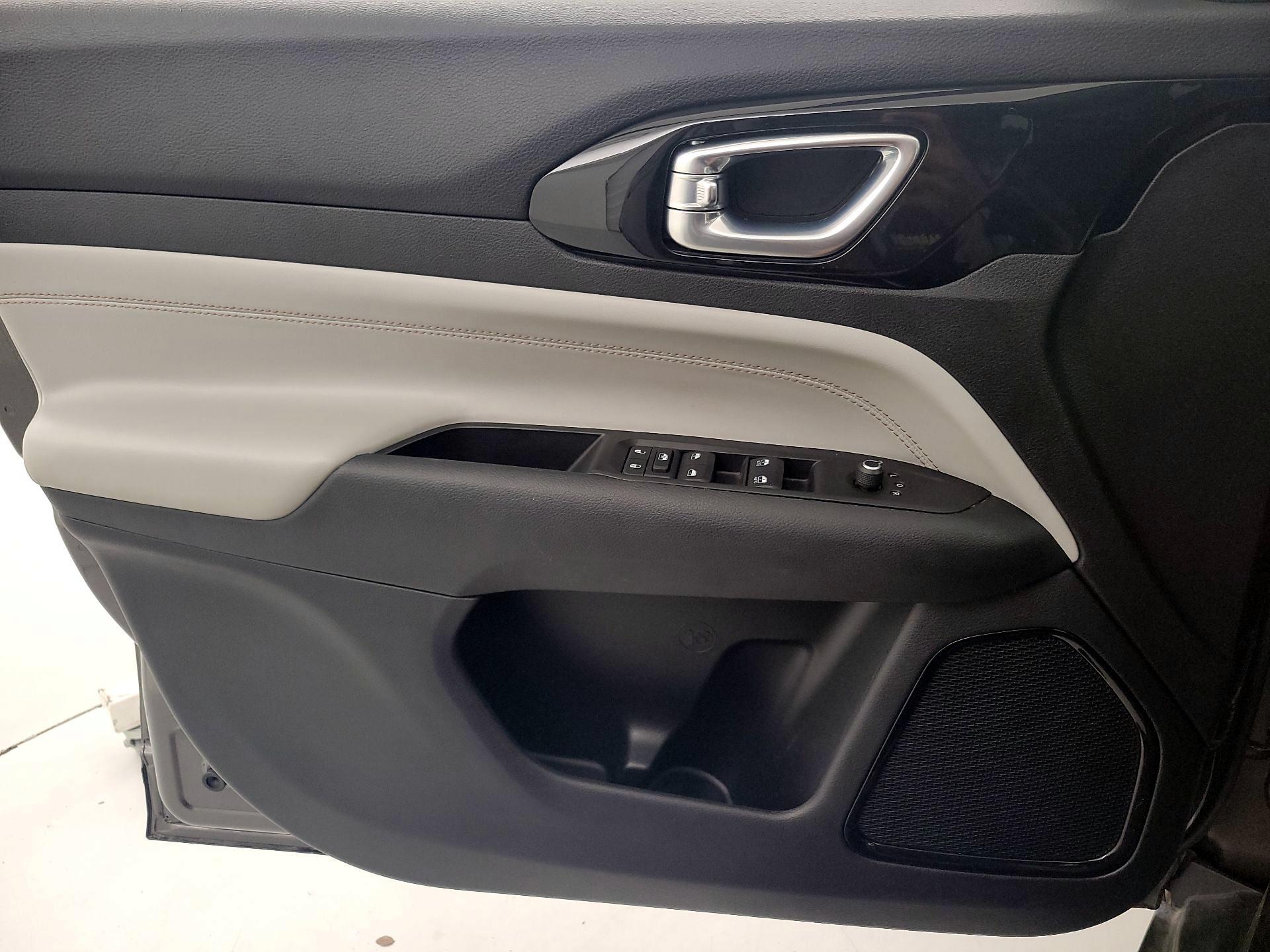 Thumbnail: 2022 Jeep Compass - 12
