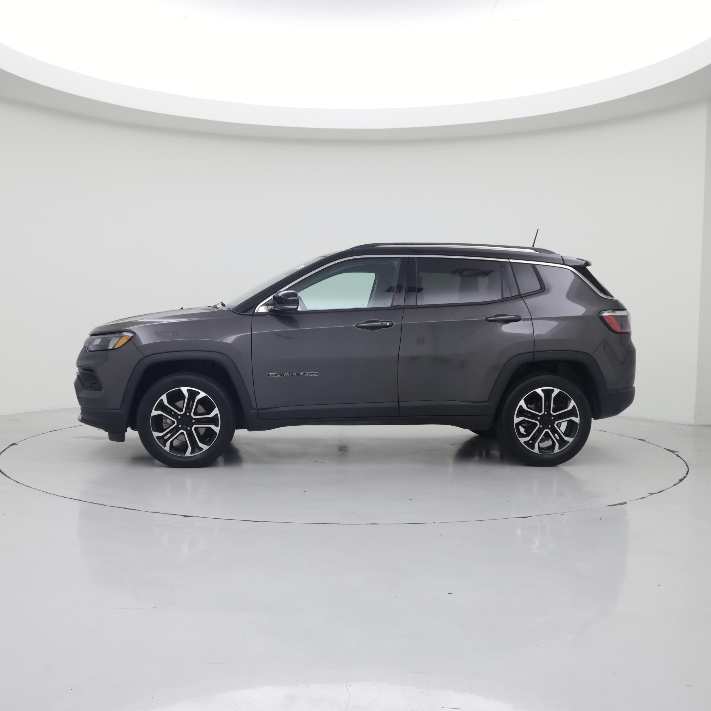 Thumbnail: 2022 Jeep Compass - 3