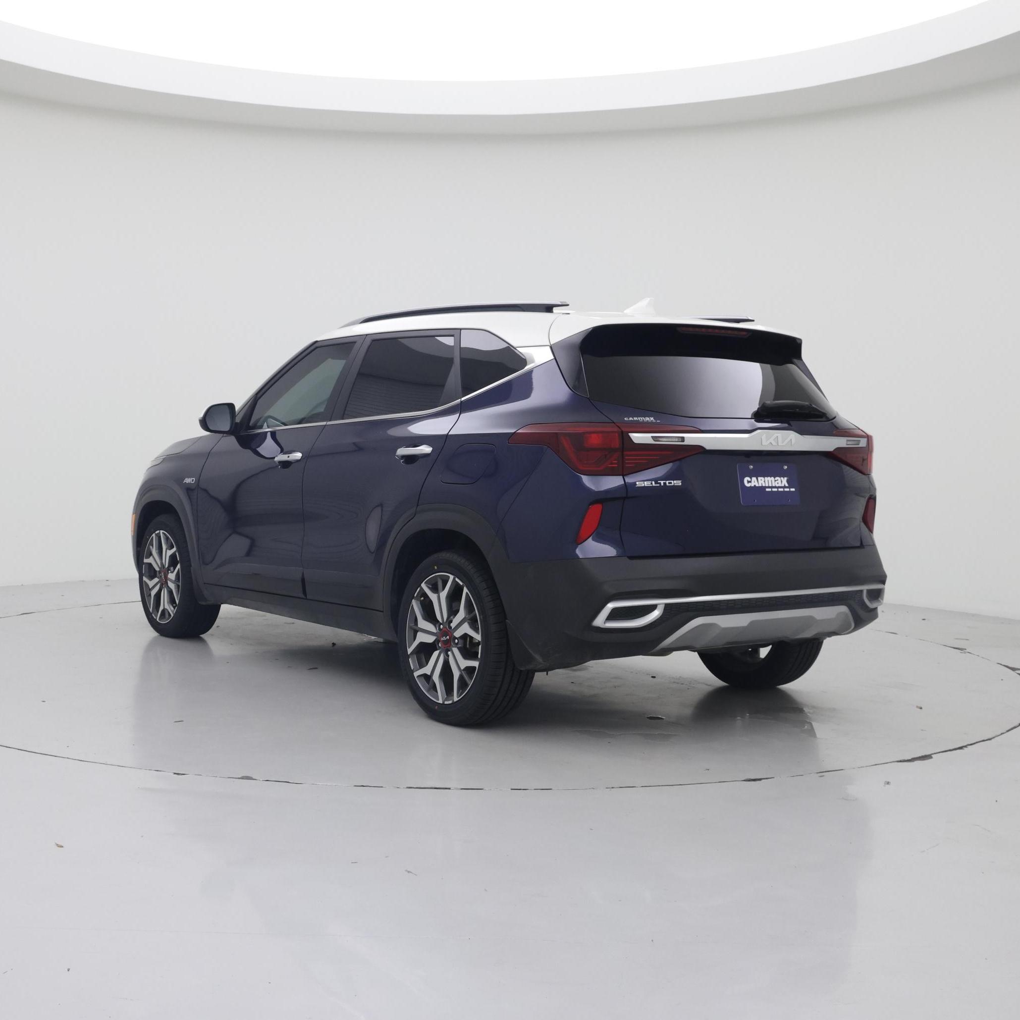 Thumbnail: 2023 Kia Seltos - 2