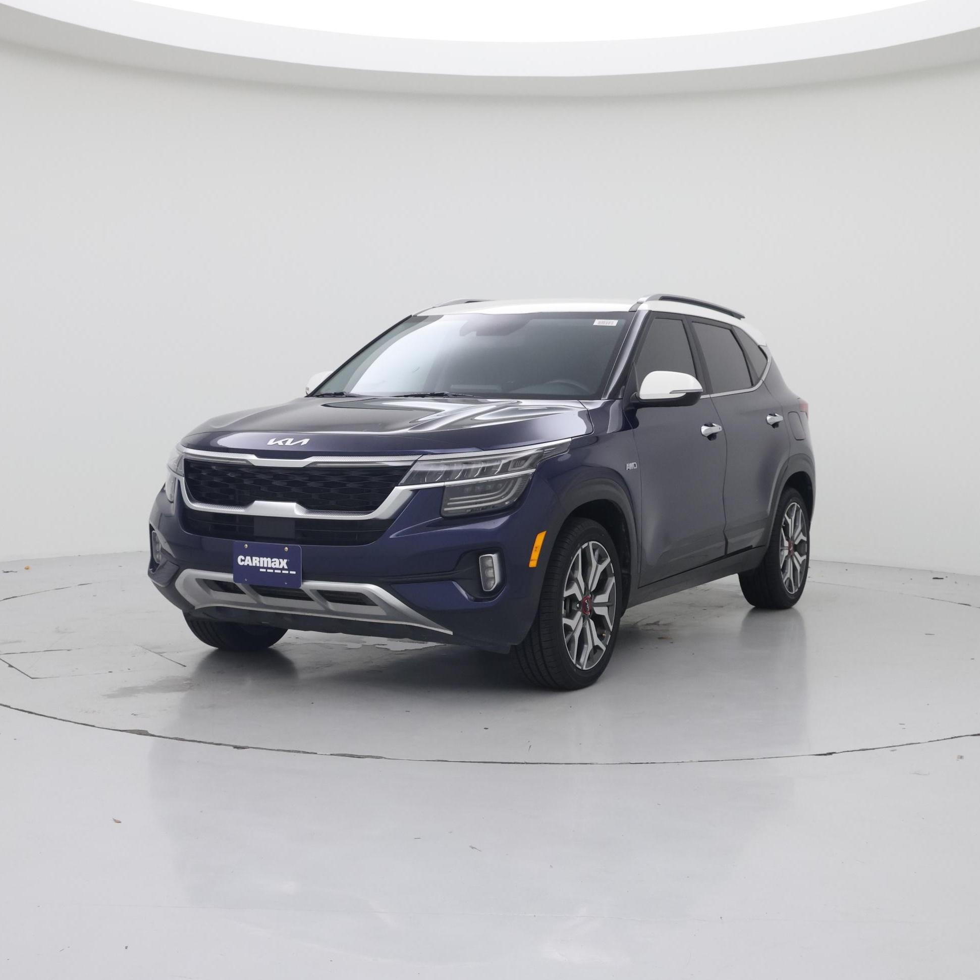Thumbnail: 2023 Kia Seltos - 4