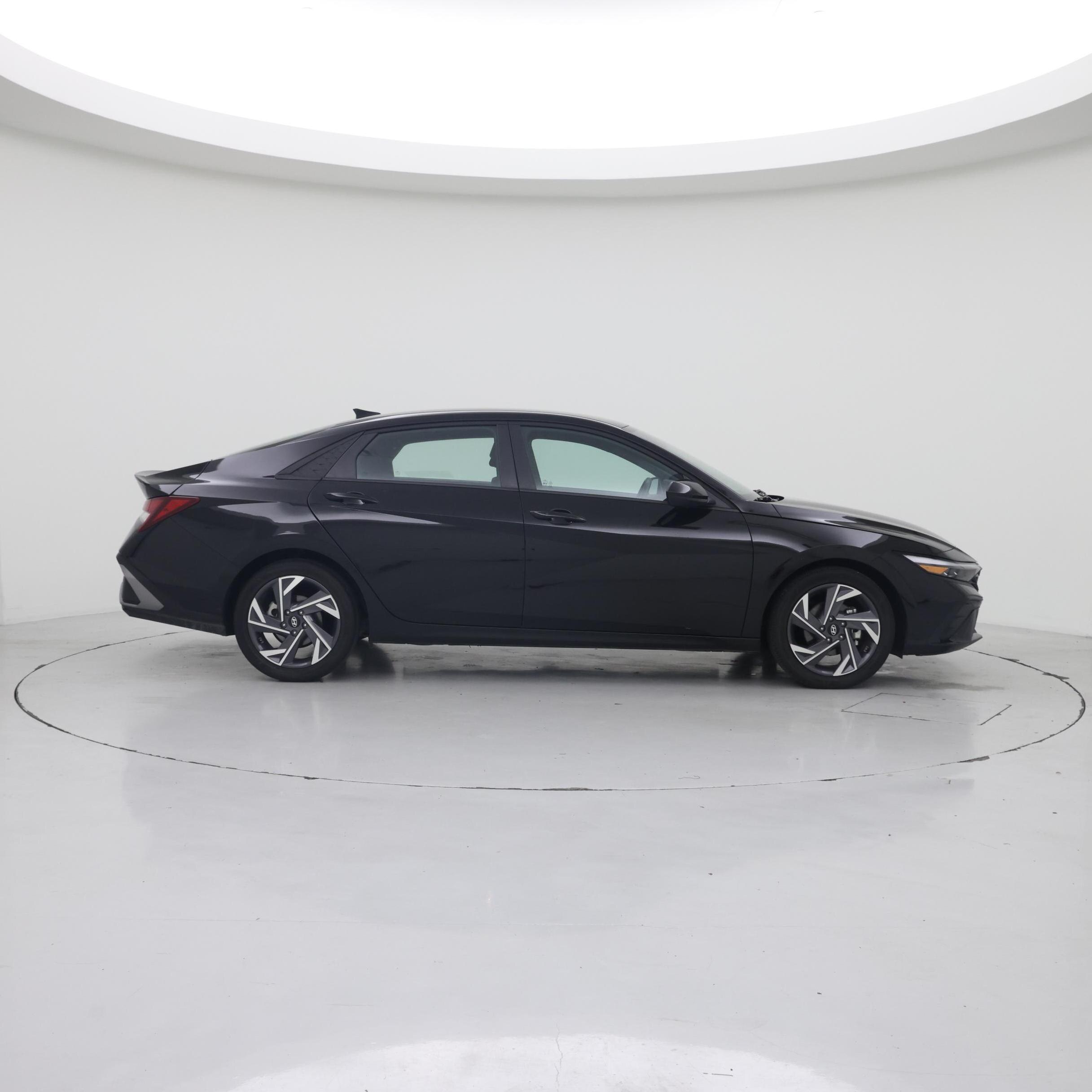 Thumbnail: 2025 Hyundai Elantra - 7