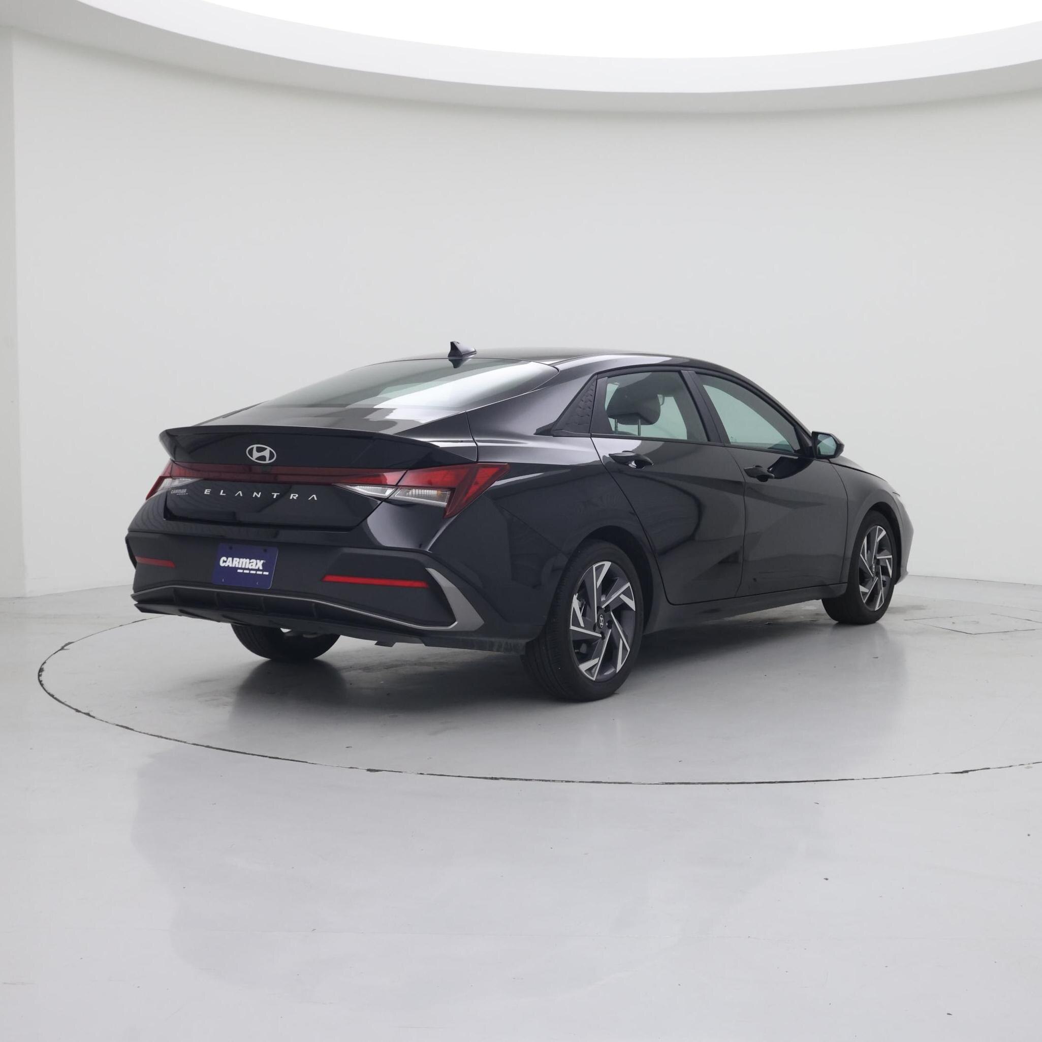 Thumbnail: 2025 Hyundai Elantra - 8