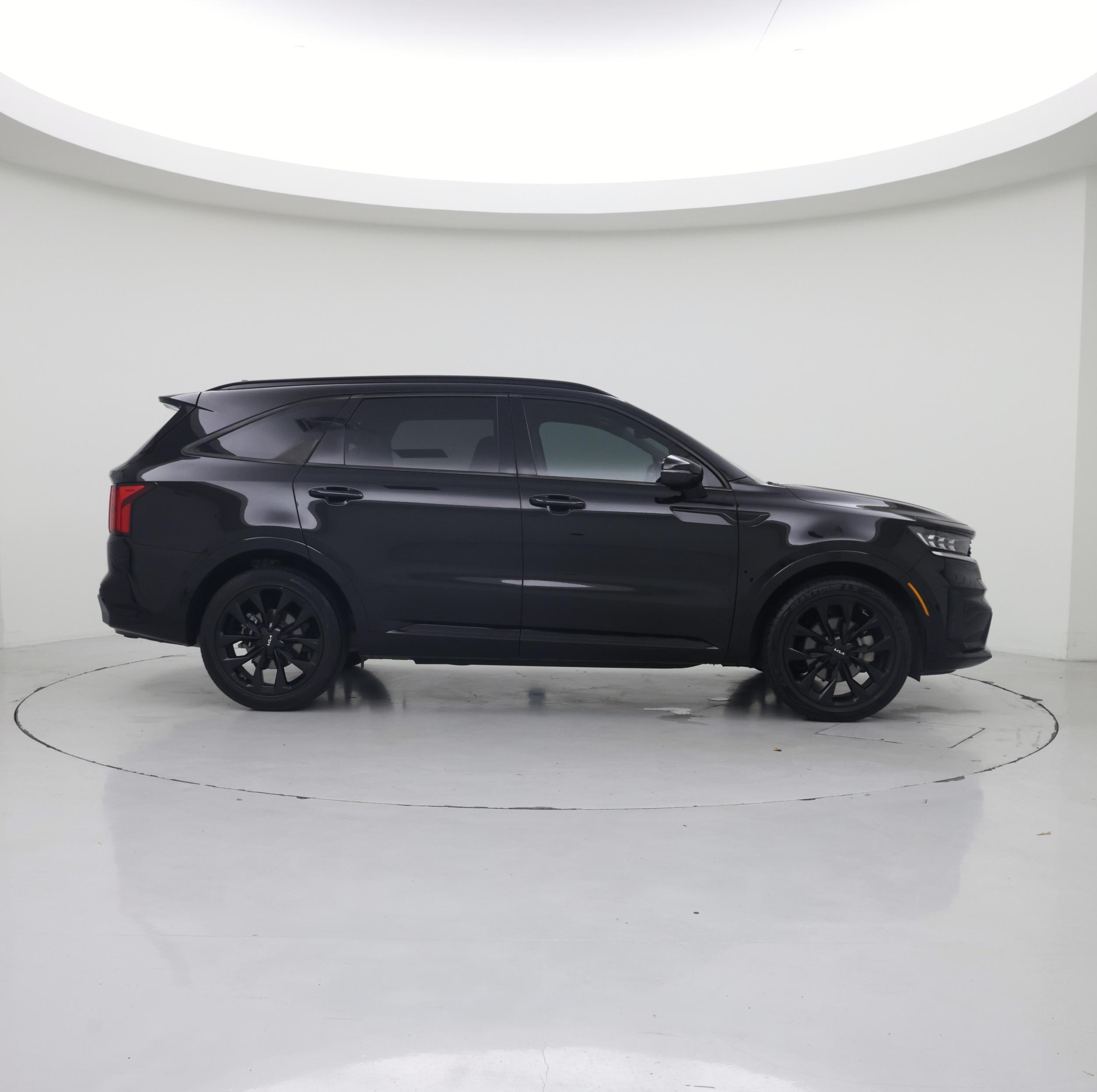 Thumbnail: 2023 Kia Sorento - 7