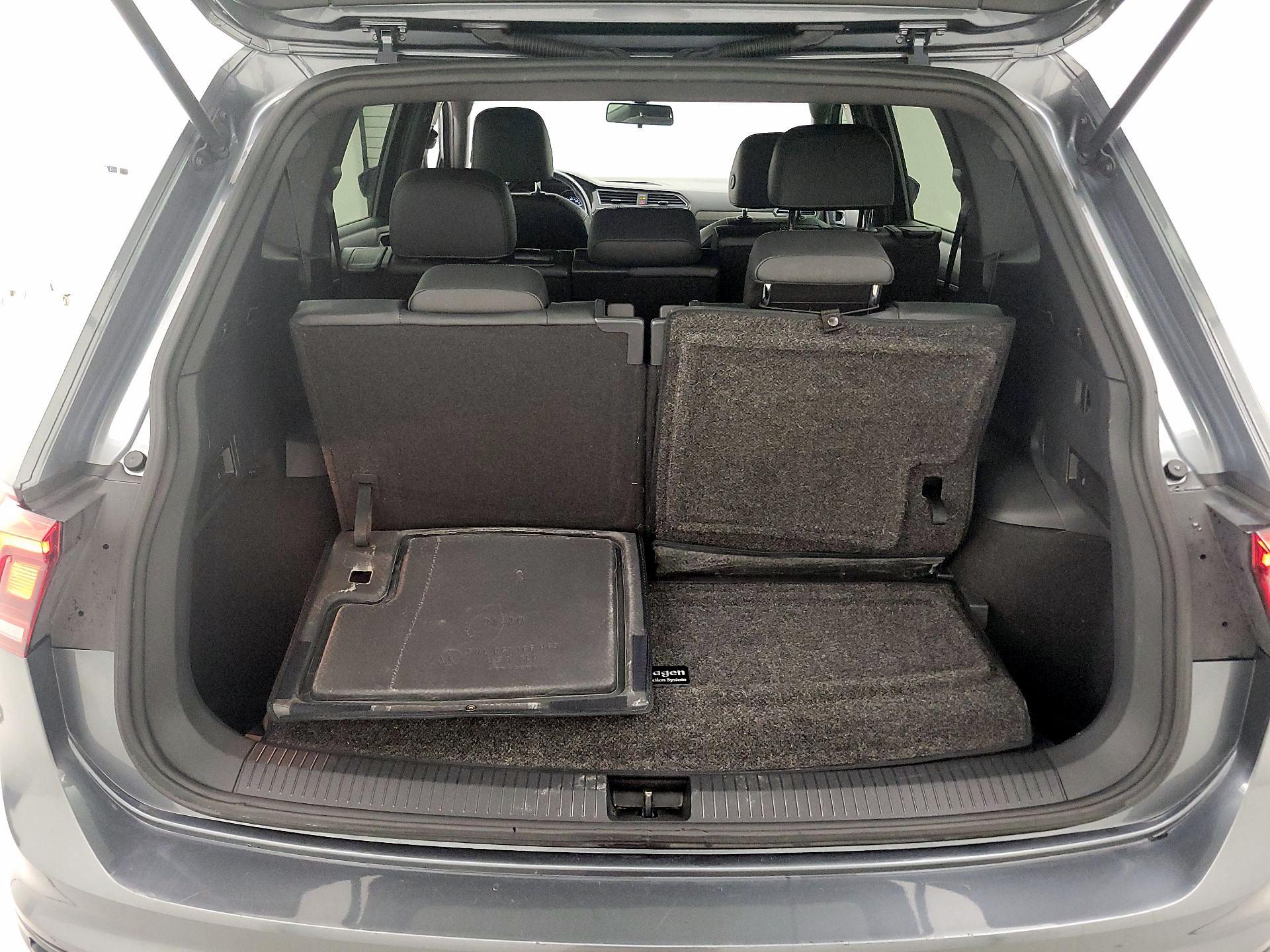 Thumbnail: 2020 Volkswagen Tiguan - 20