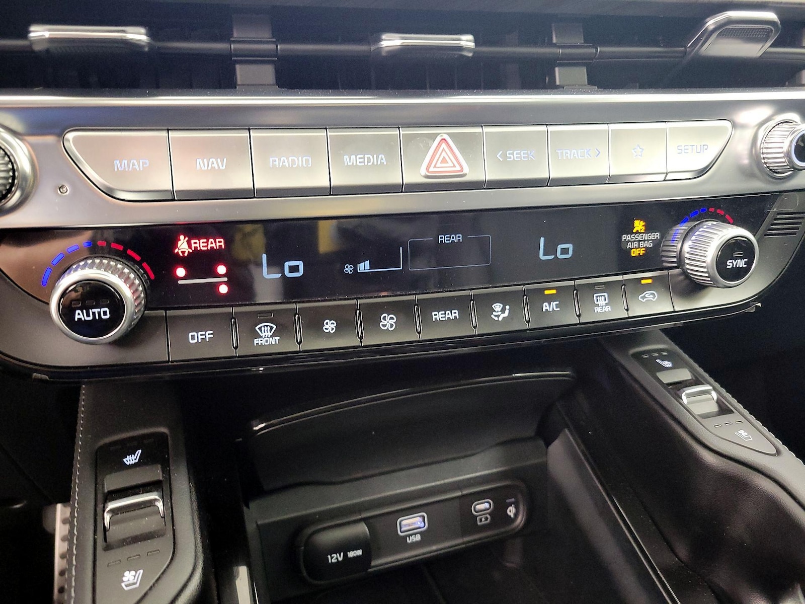 2024 Kia Telluride SX - Photo 18