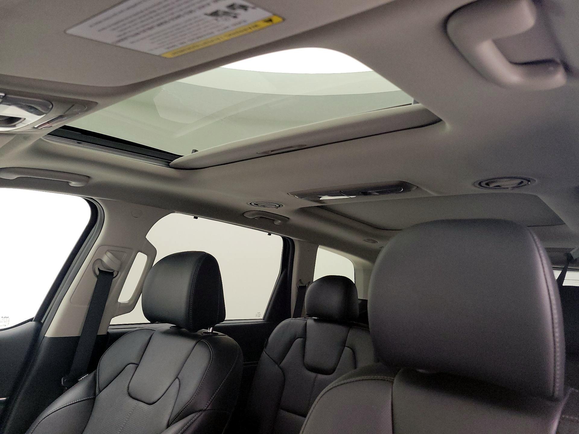Thumbnail: 2024 Kia Telluride - 20