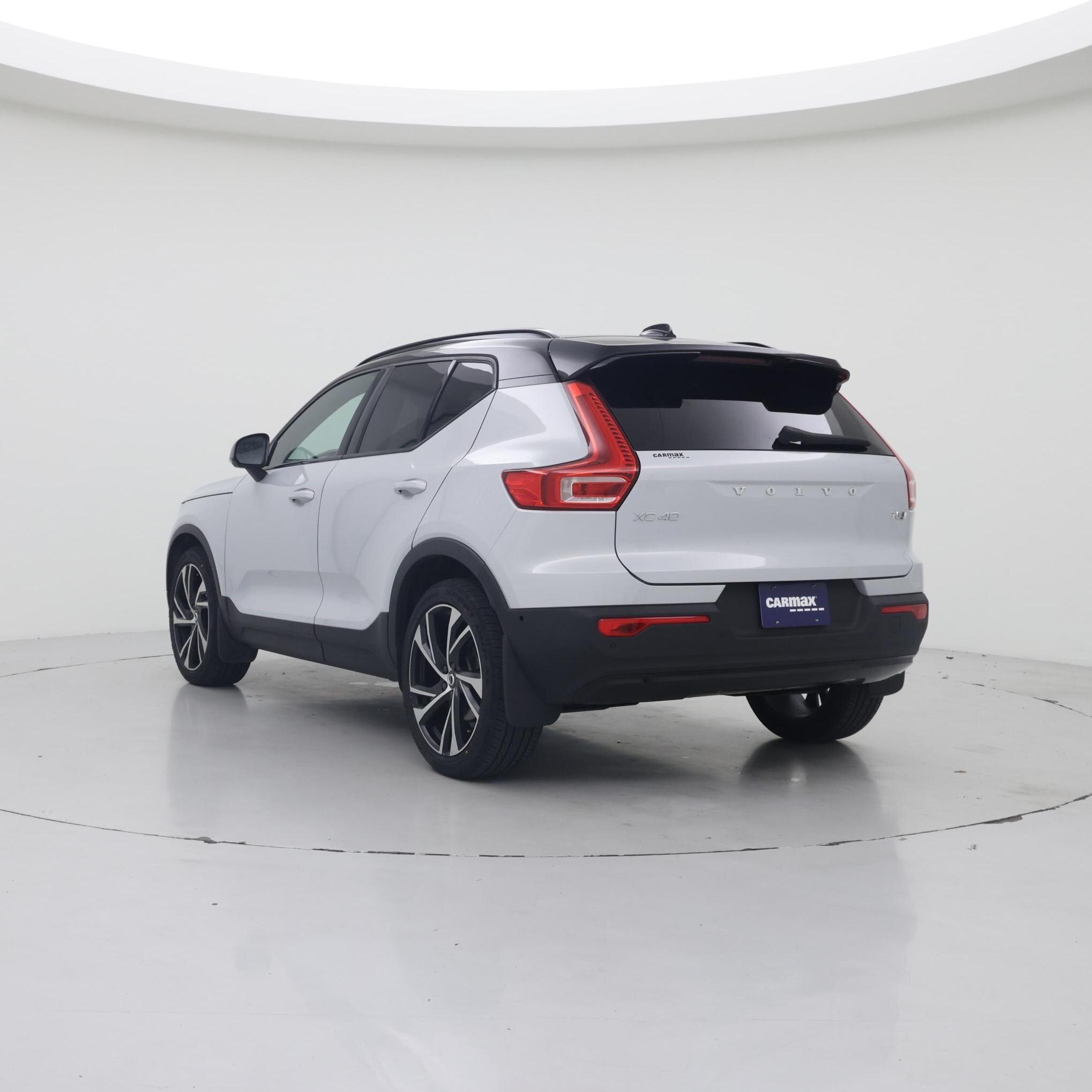 Thumbnail: 2021 Volvo XC40 - 2