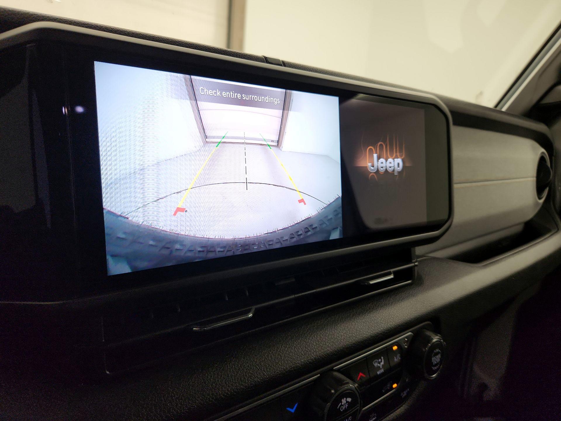 Thumbnail: 2025 Jeep Wrangler - 14