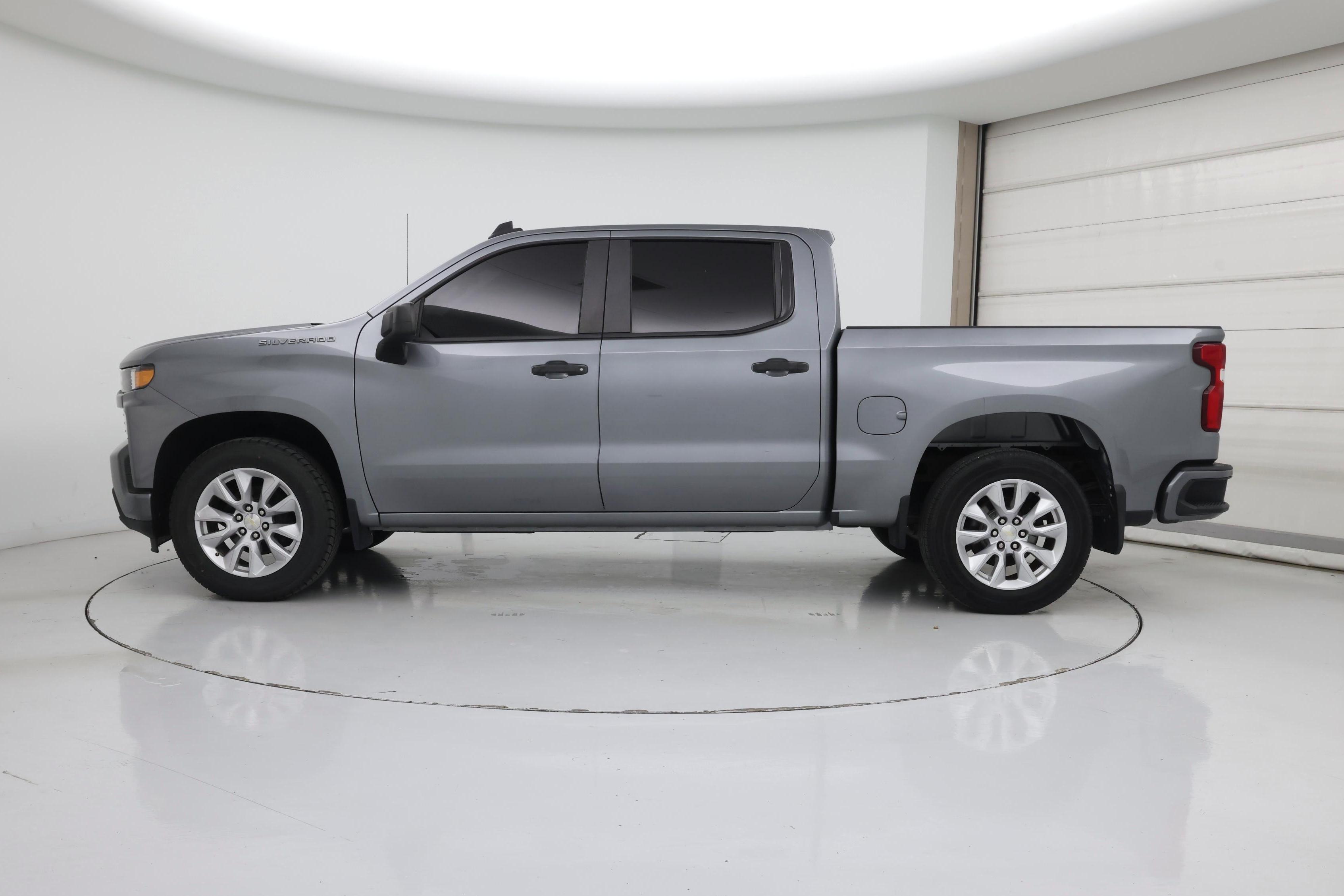 Thumbnail: 2020 Chevrolet Silverado 1500 - 3