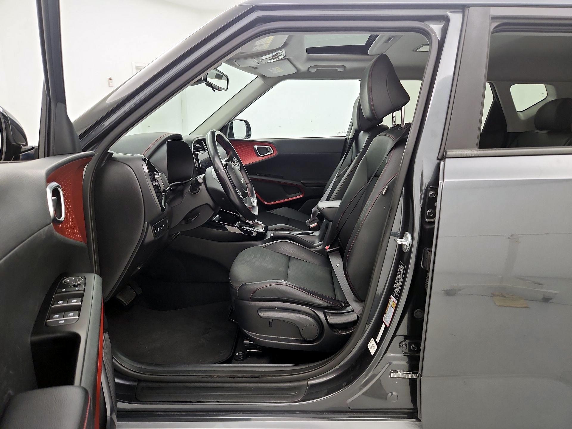 Thumbnail: 2023 Kia Soul - 11