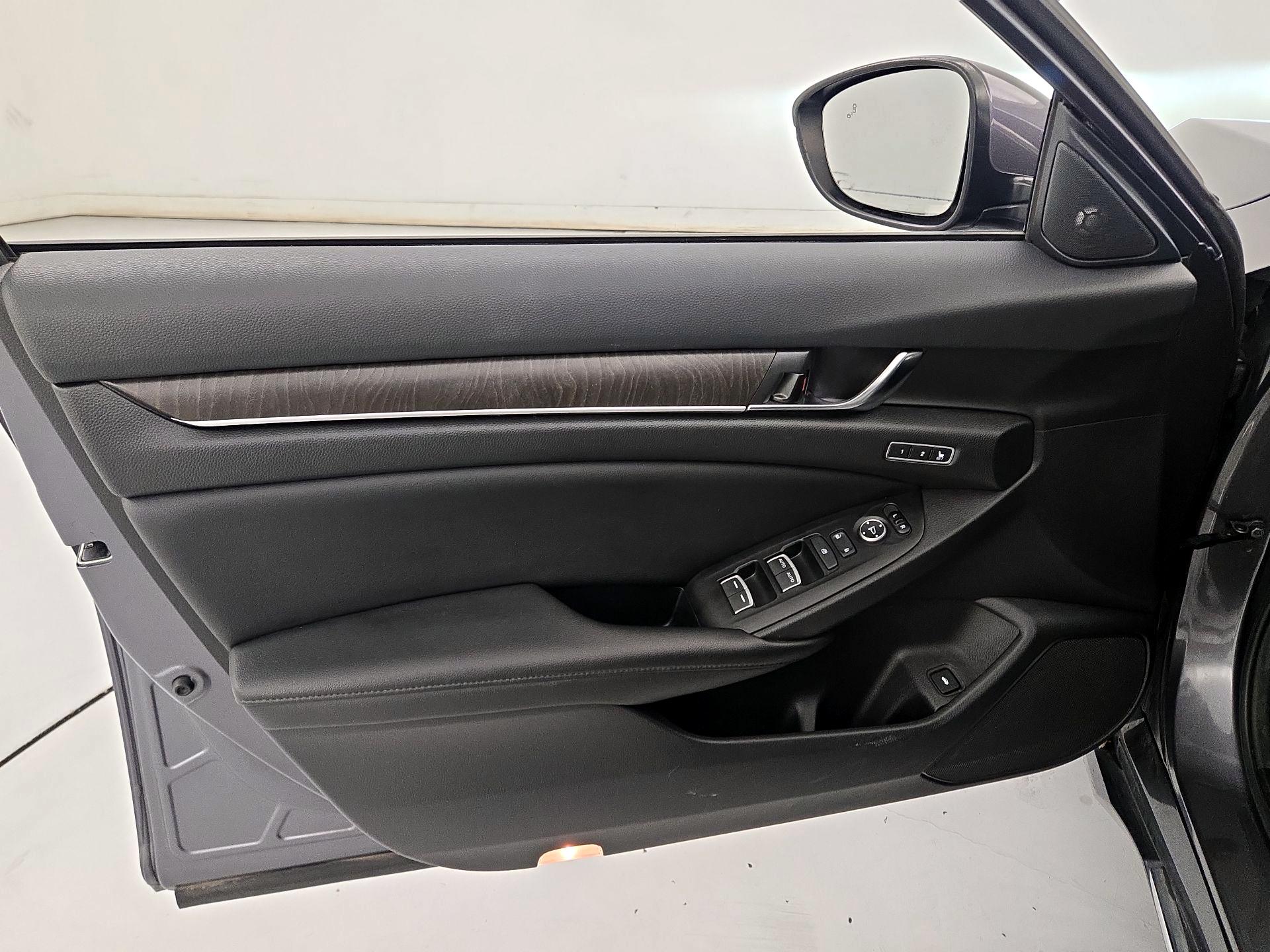 Thumbnail: 2021 Honda Accord - 12