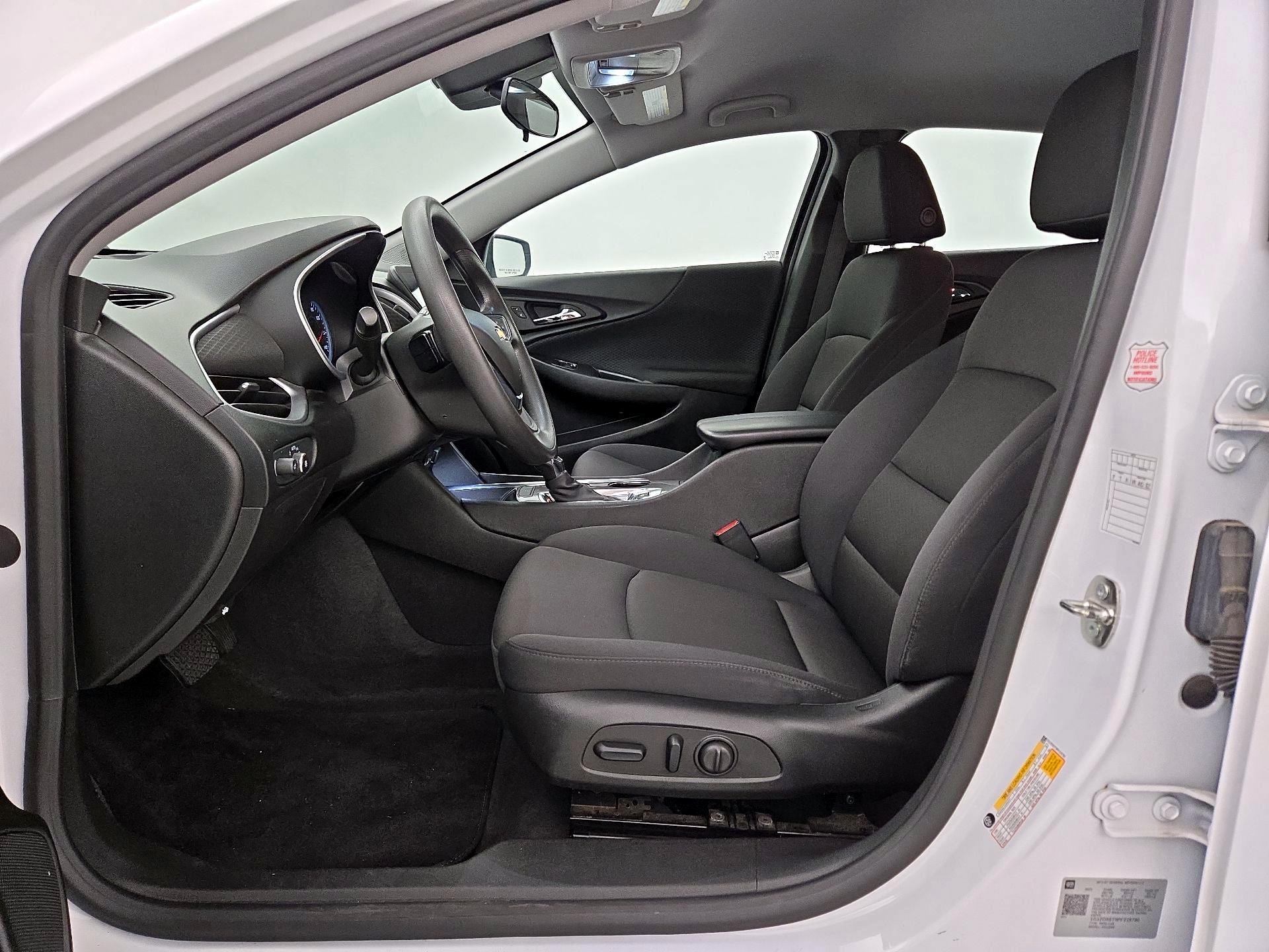 Thumbnail: 2023 Chevrolet Malibu - 11