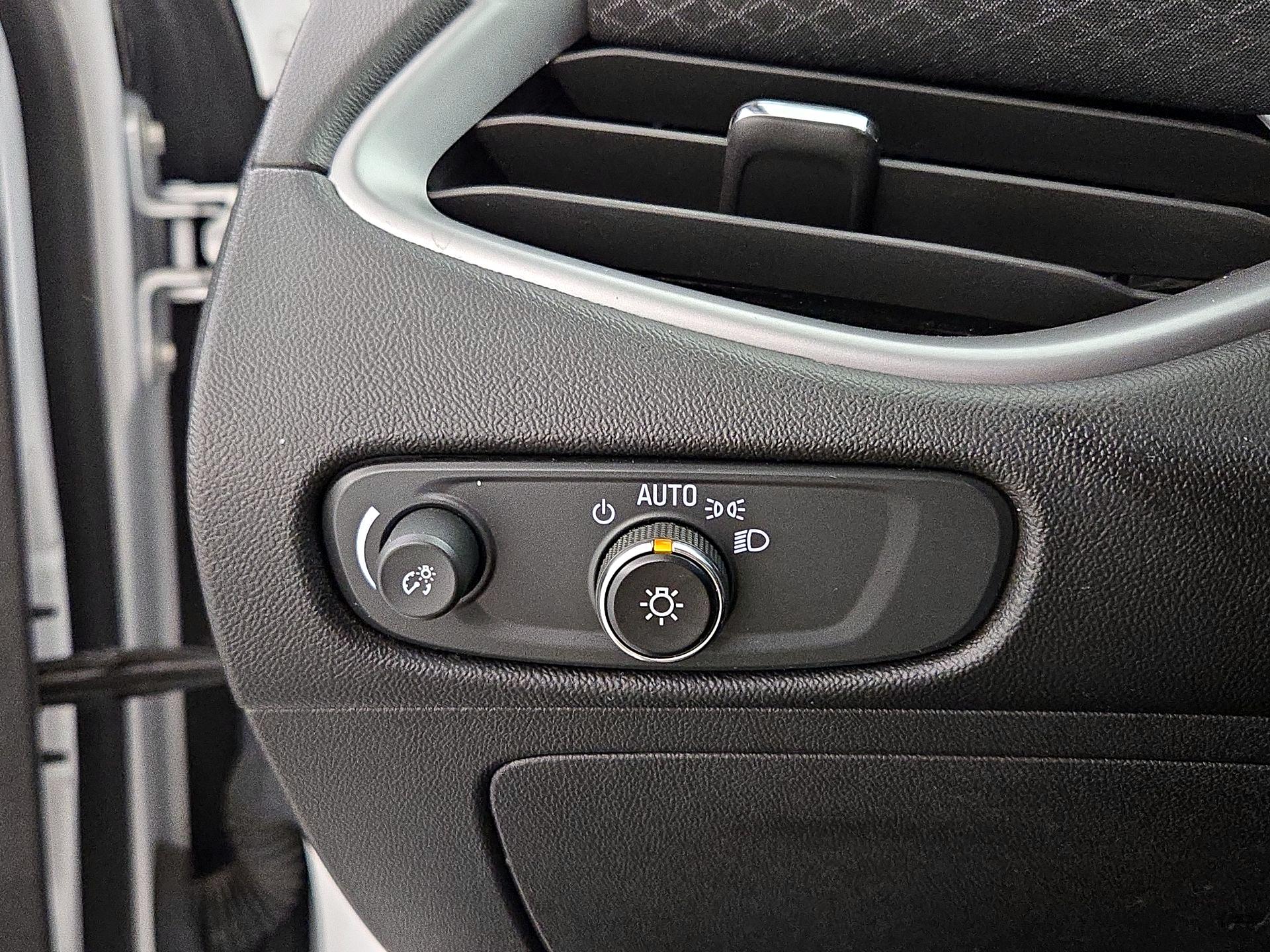 Thumbnail: 2023 Chevrolet Malibu - 13