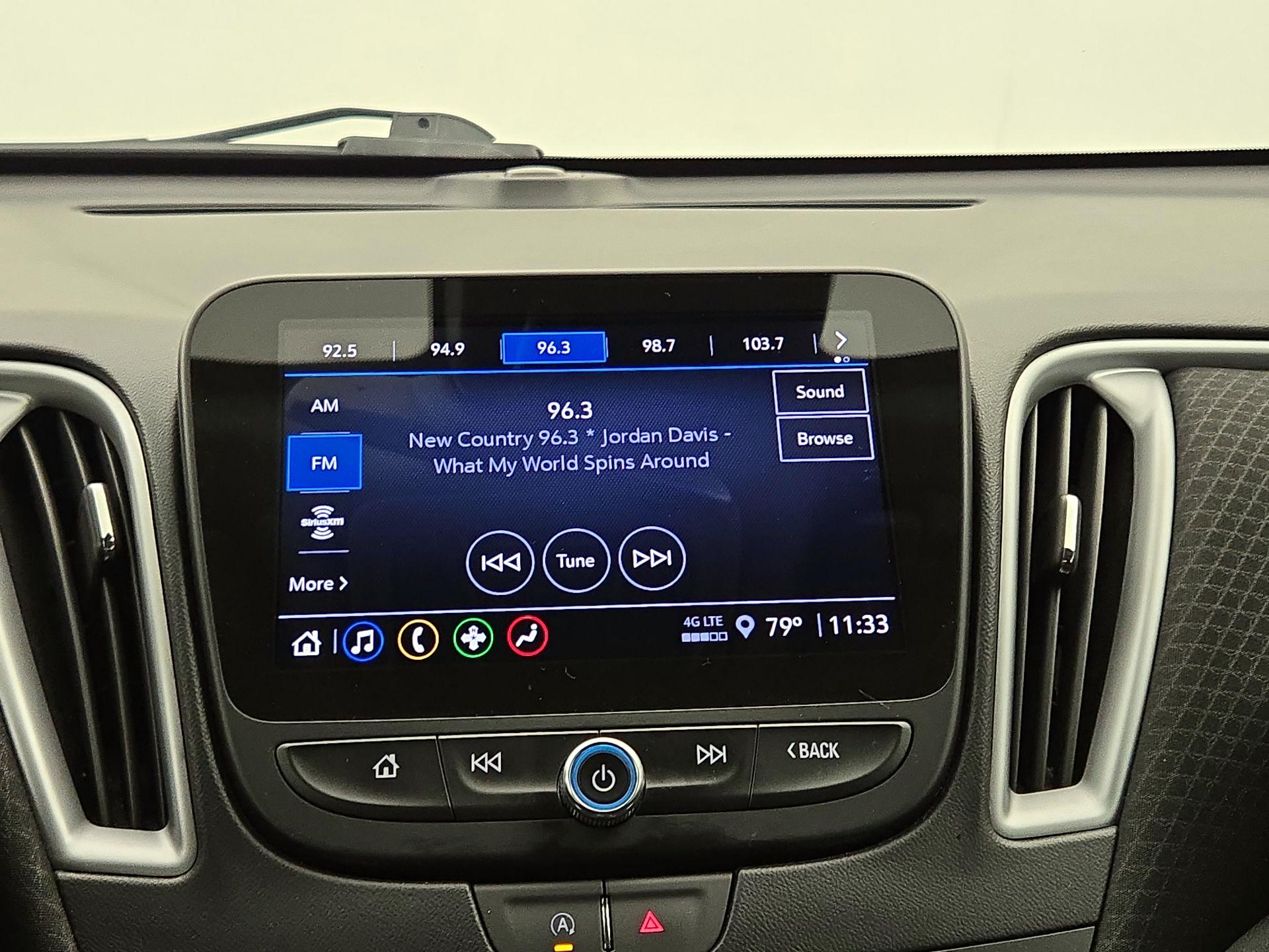 Thumbnail: 2023 Chevrolet Malibu - 15