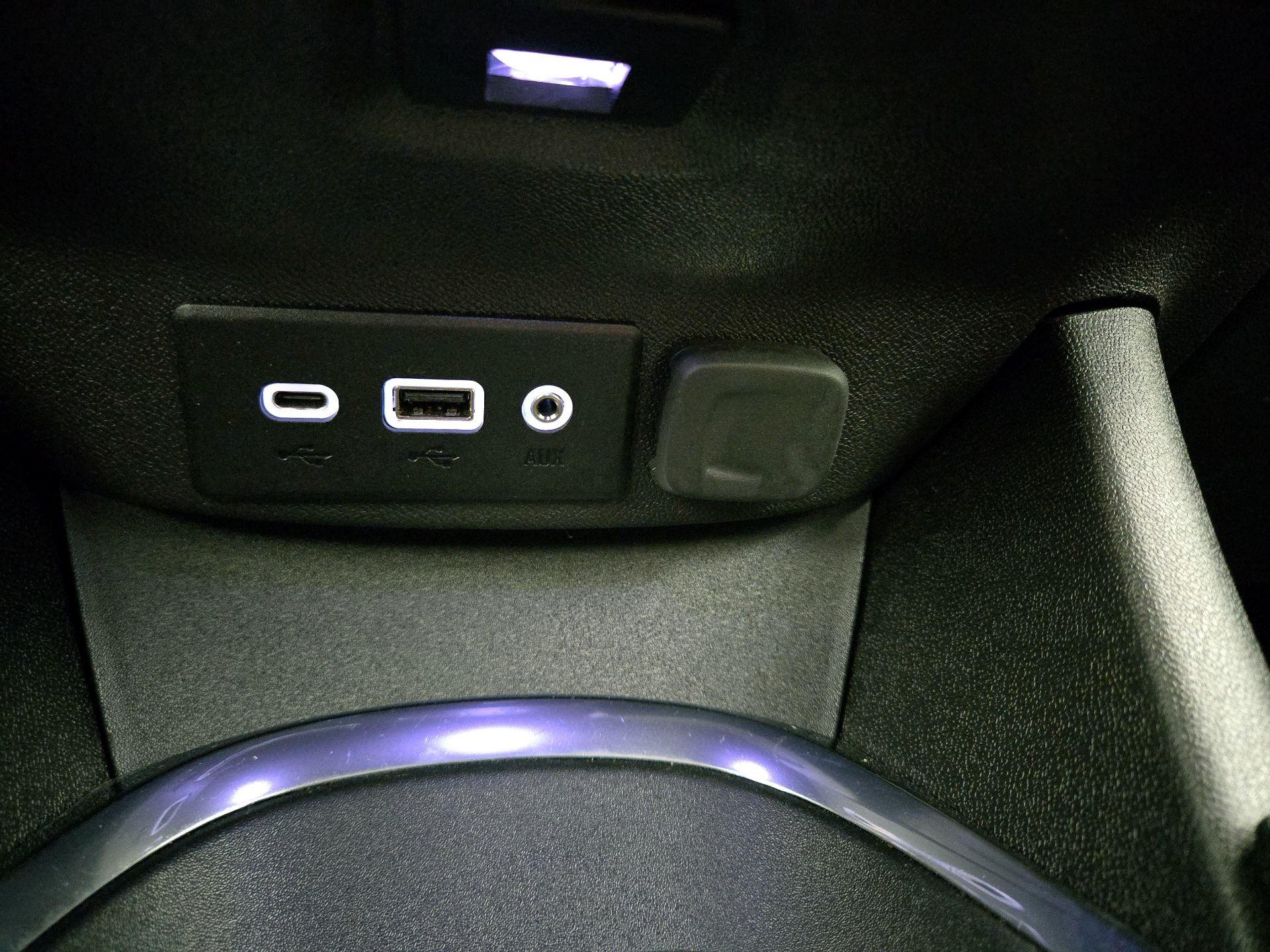 Thumbnail: 2023 Chevrolet Malibu - 18